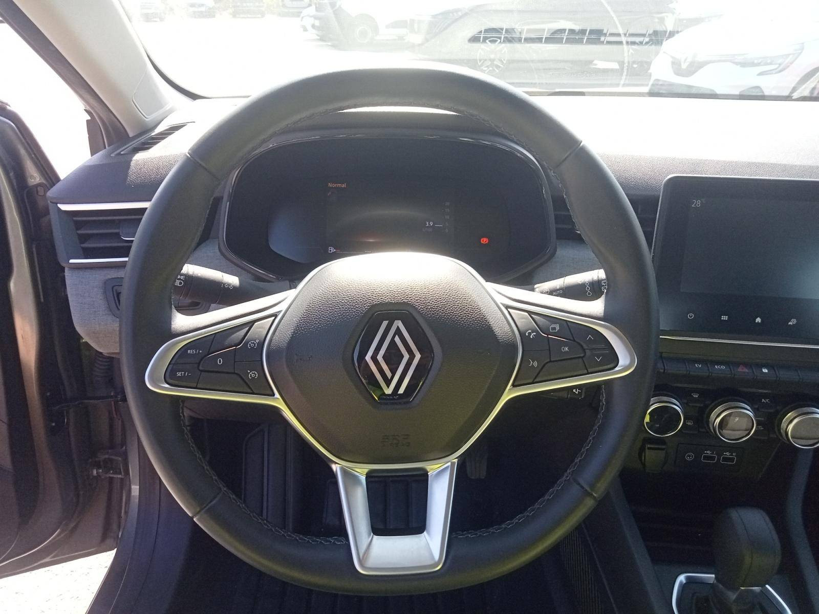 Vente en ligne Renault Clio 5 Clio E-Tech full hybrid 145 au prix de 16 390 €