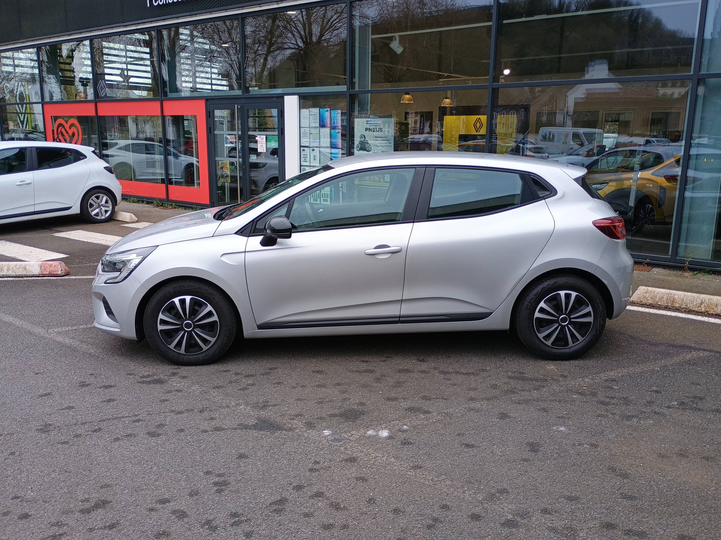 Renault Clio 5 Clio TCe 90 occasion de 2023 en vente à Châteaulin