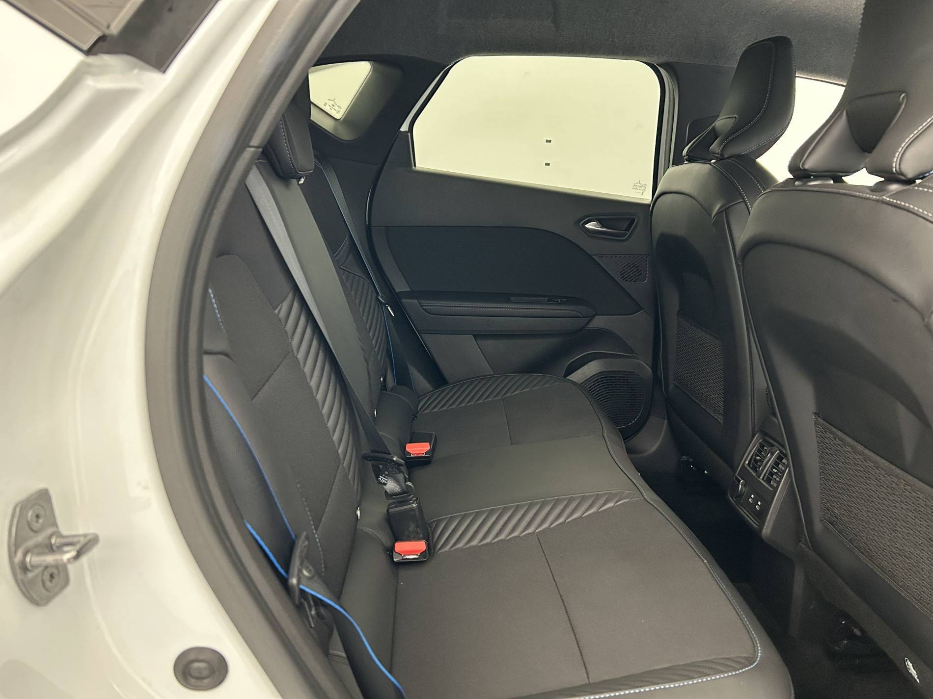 Vente en ligne Renault Captur  E-Tech full hybrid 145 ch au prix de 24 990 €