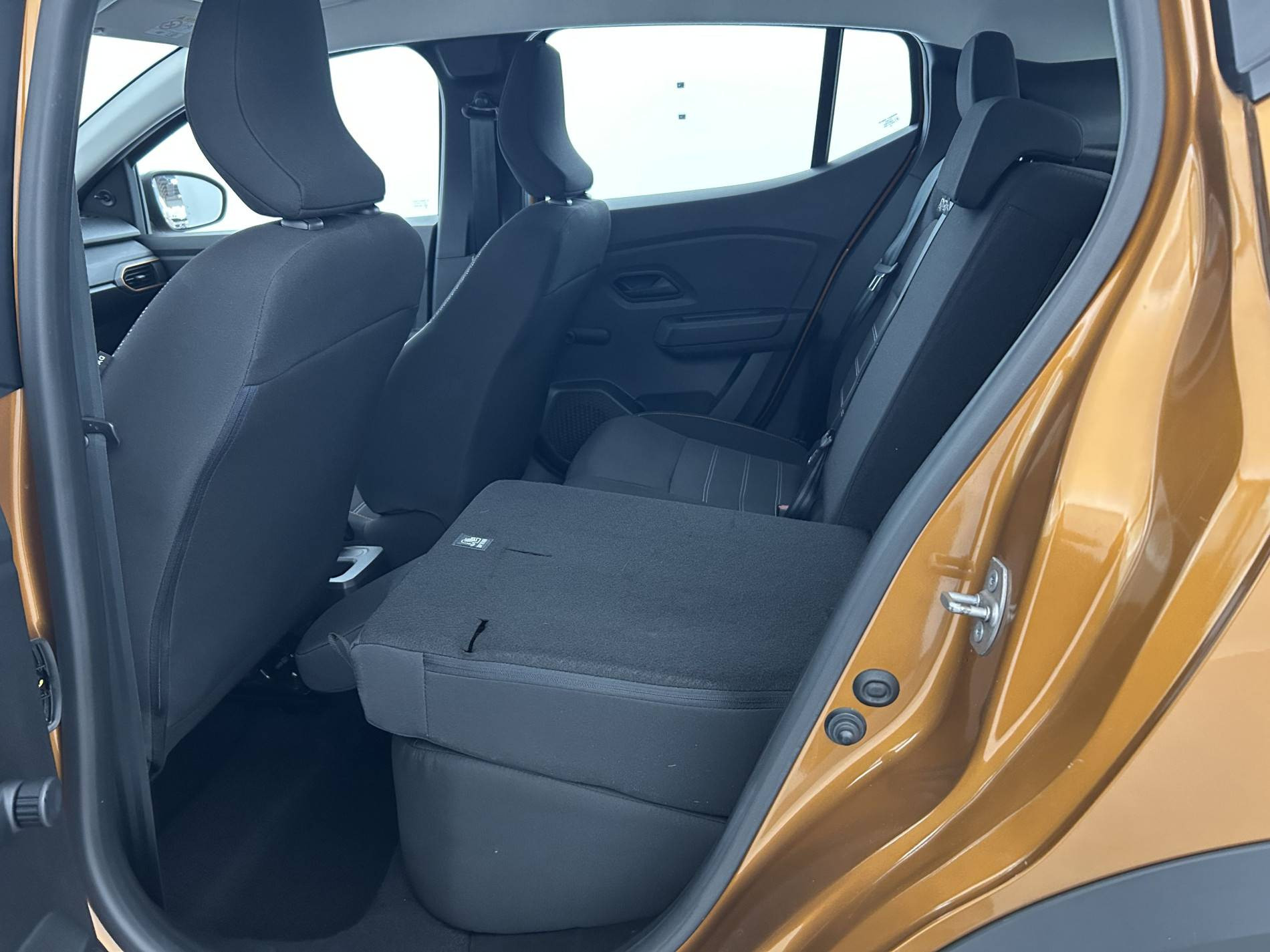 Vente en ligne Dacia Sandero  ECO-G 100 au prix de 13 490 €