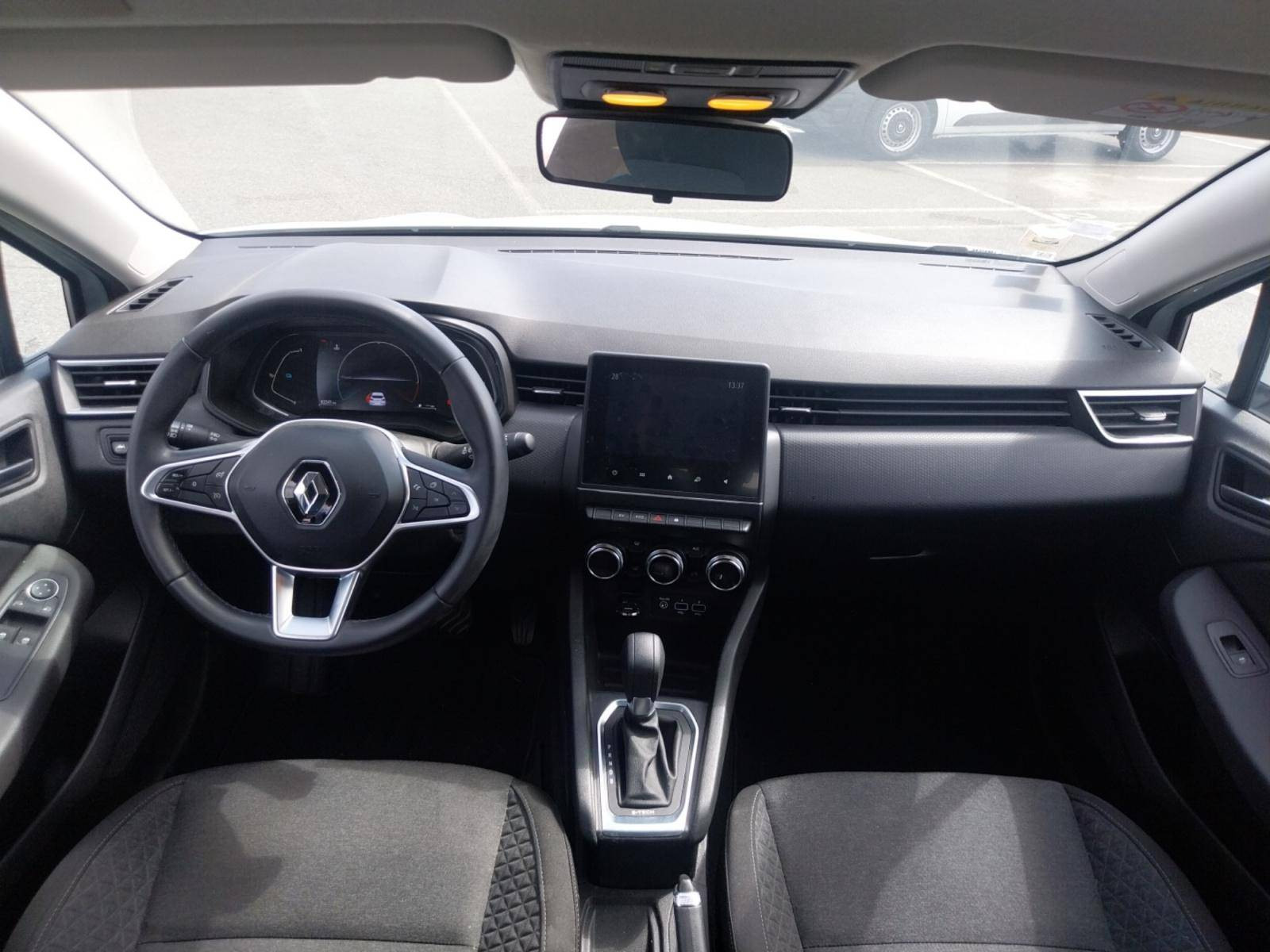 Vente en ligne Renault Clio 5 Clio E-Tech 140 - 21N au prix de 14 890 €