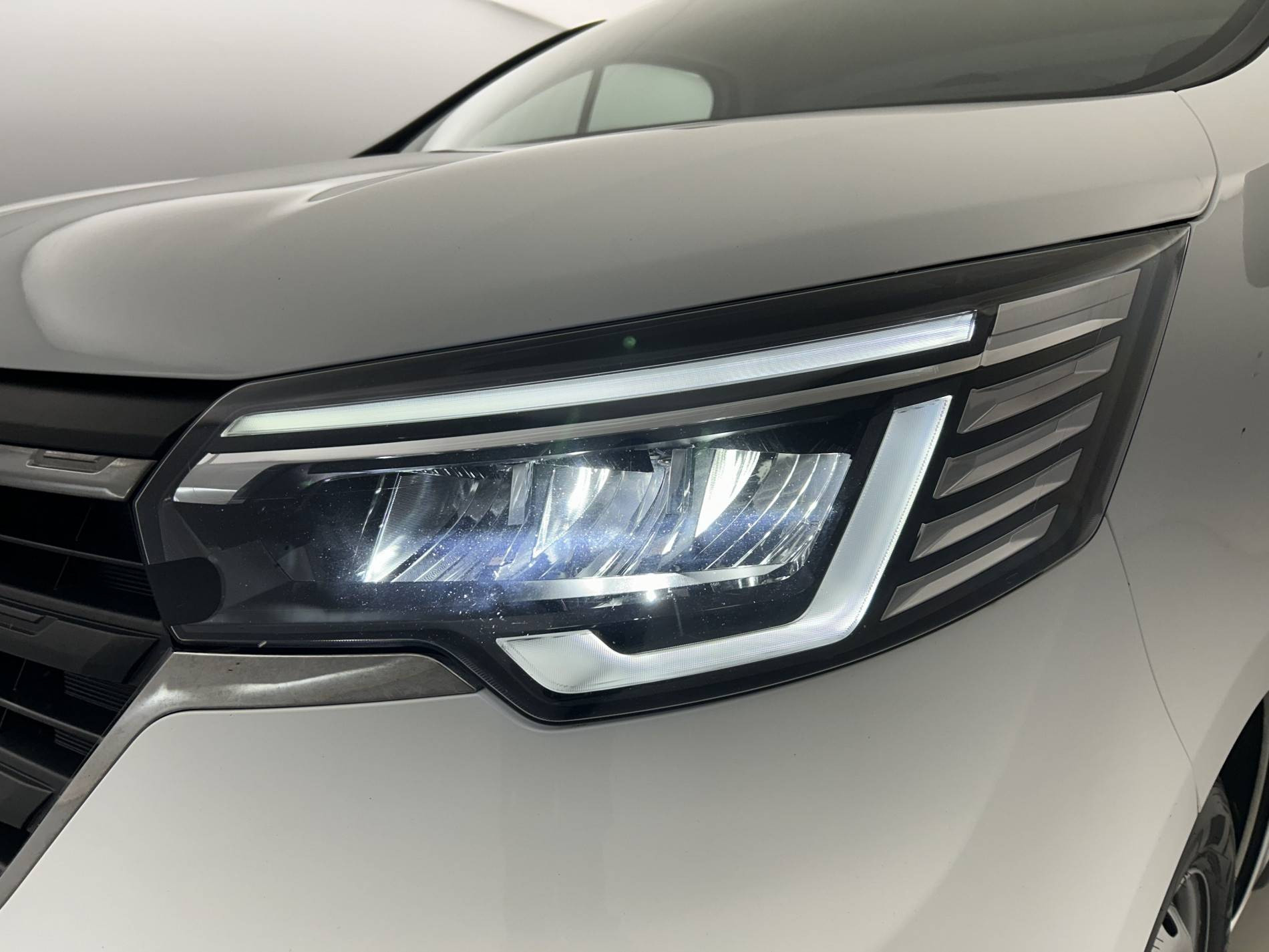 Vente en ligne Renault Trafic 3 Fourgon TRAFIC FGN L1H1 2800 KG BLUE DCI 110 au prix de 18 990 €