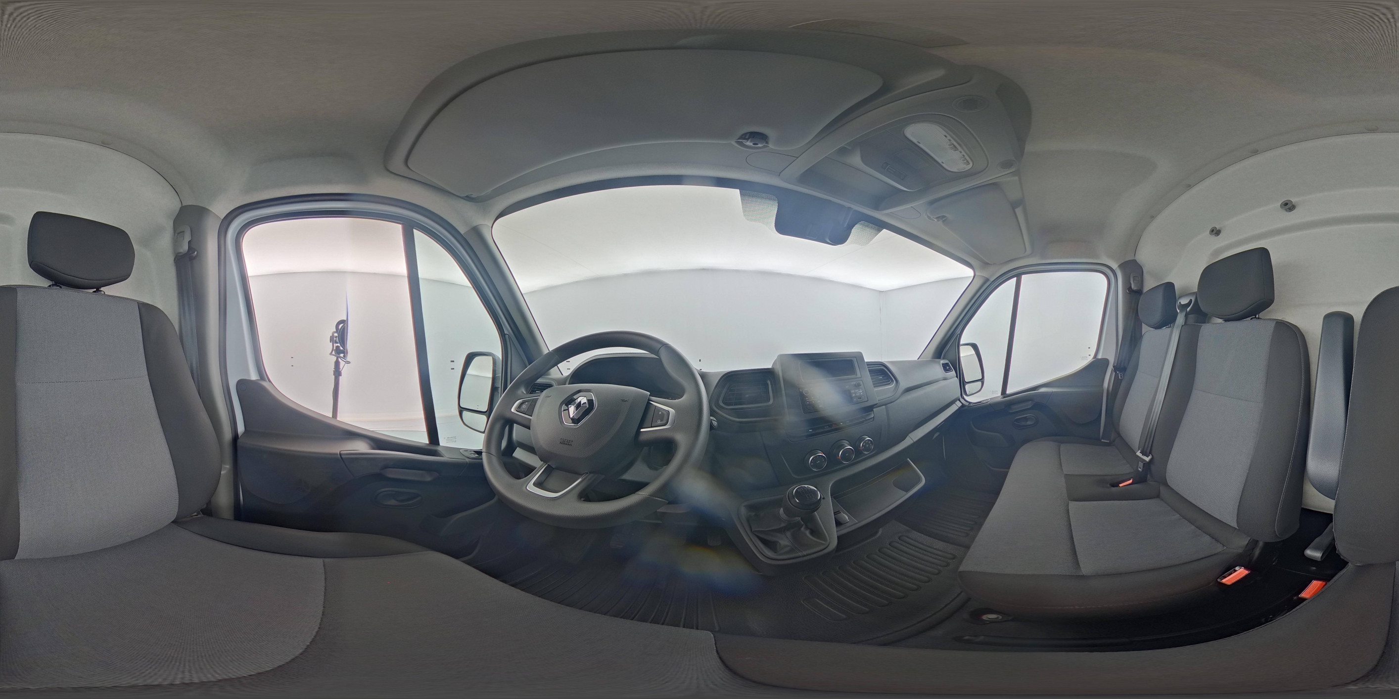 Vente en ligne Renault Master Fourgon MASTER FGN TRAC F3500 L2H2 BLUE DCI 135 au prix de 24 000 €