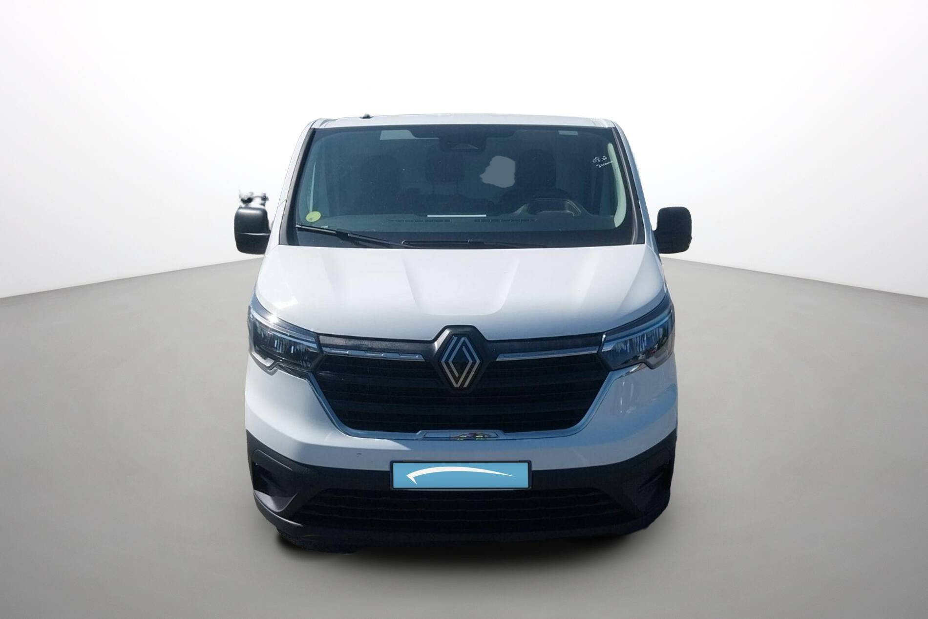 Vente en ligne Renault Trafic 3 Fourgon TRAFIC FG BLUE DCI 150 L1H1 2T8 GSR2 au prix de 23 940 €