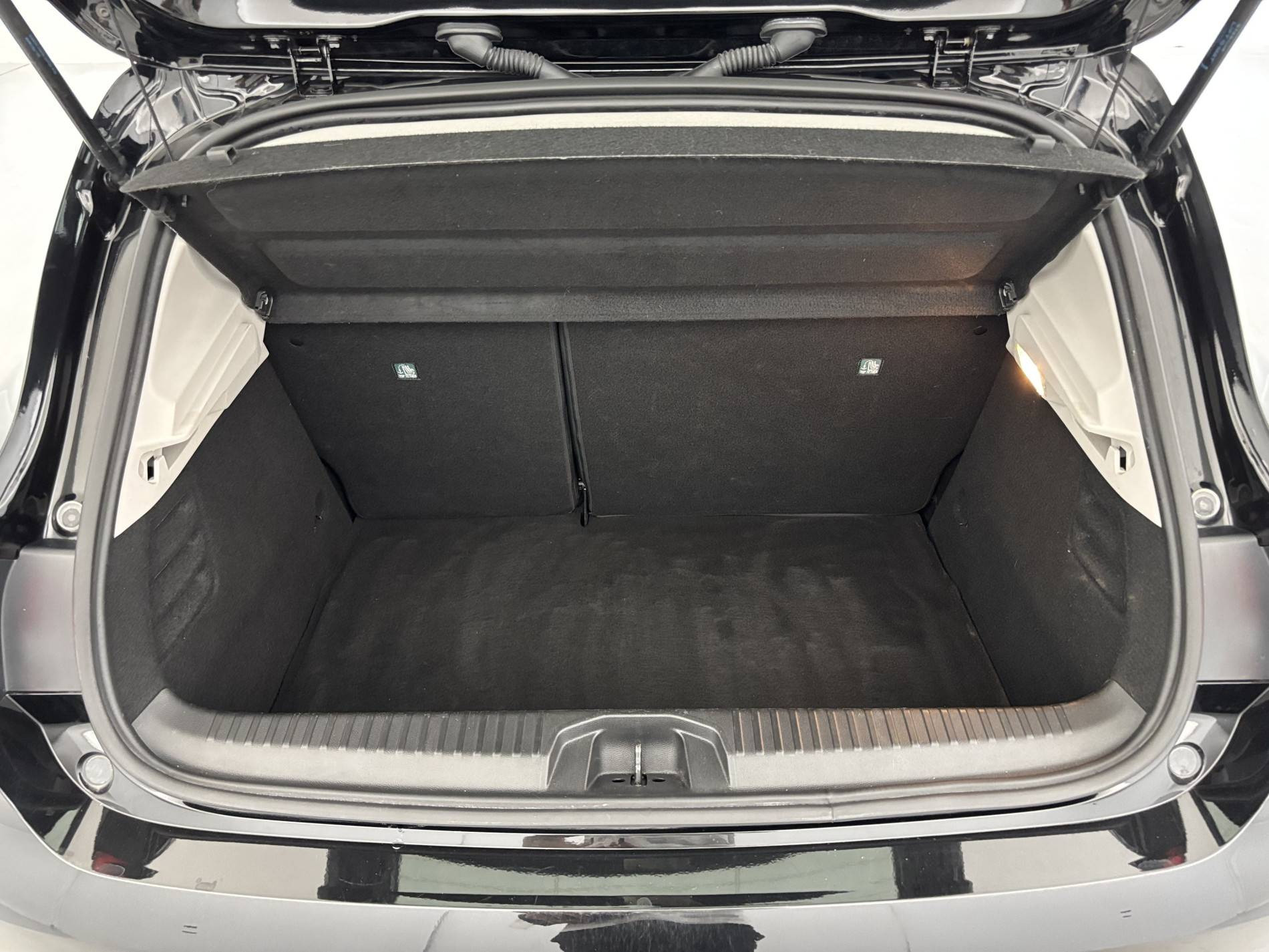 Vente en ligne Renault Clio 5 Clio E-Tech 140 - 21N au prix de 14 990 €