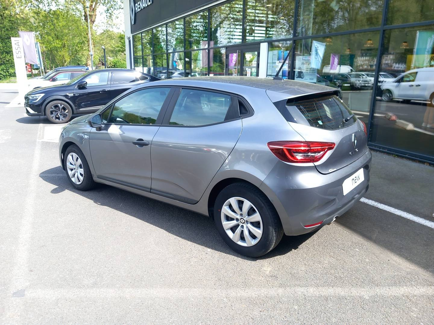 Vente en ligne Renault Clio 5 Clio SCe 65 au prix de 12 190 €