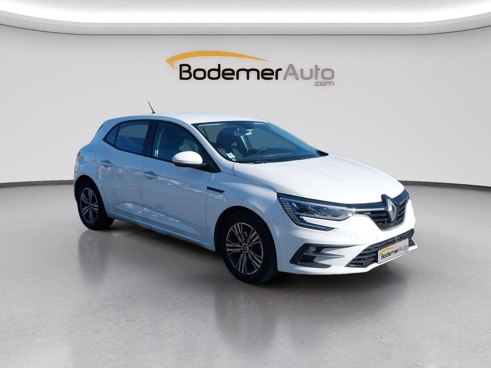 Vente en ligne Renault Megane 4  Blue dCi 115 au prix de 14 290 €