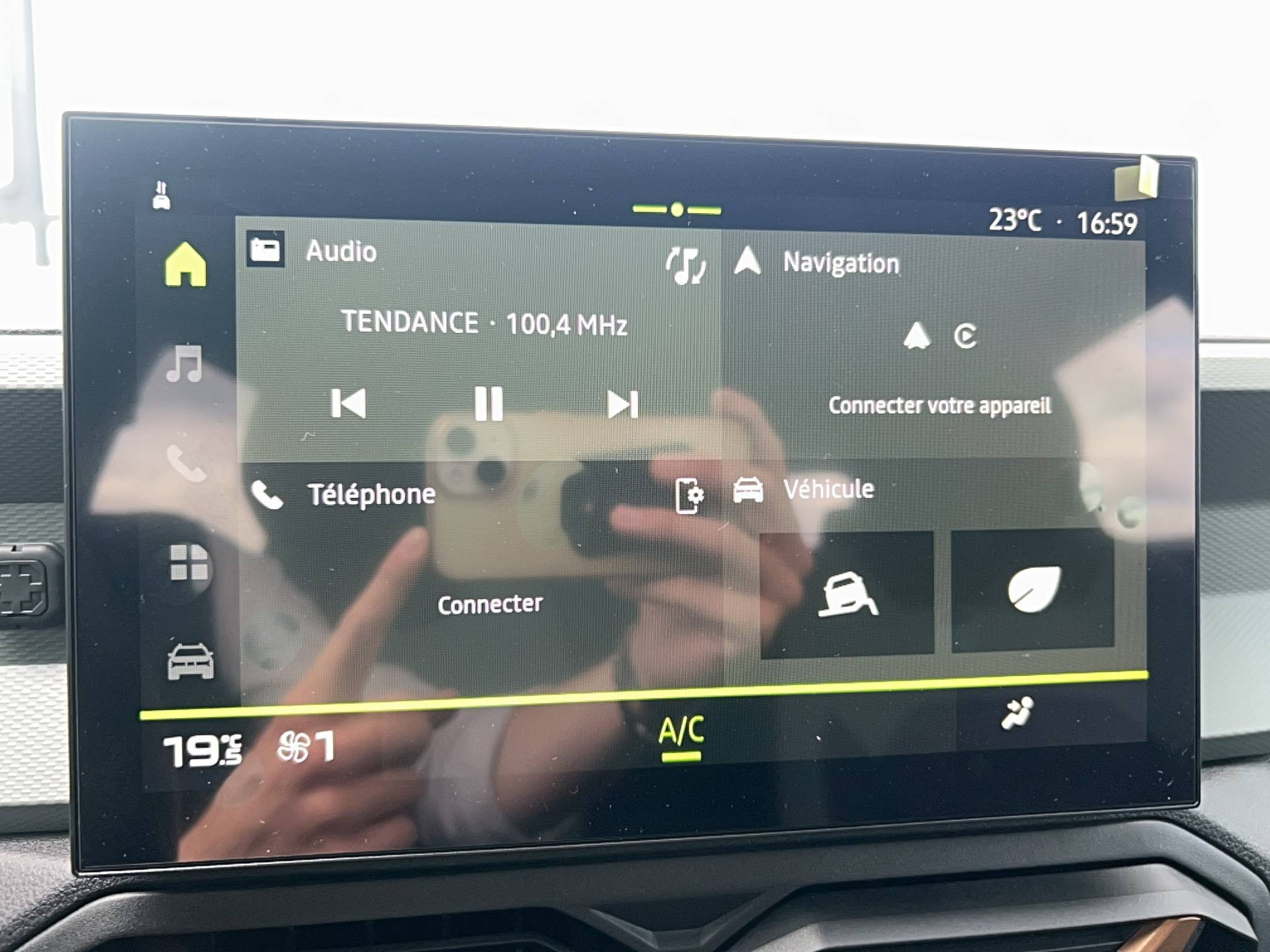 Vente en ligne Dacia Duster  Mild Hybrid 130 au prix de 24 980 €
