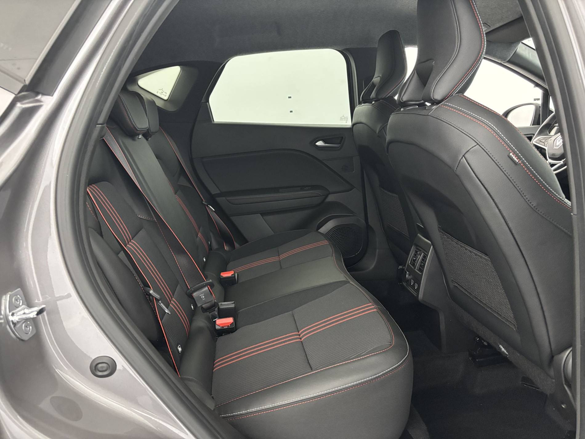 Vente en ligne Renault Captur  mild hybrid 140 au prix de 19 490 €