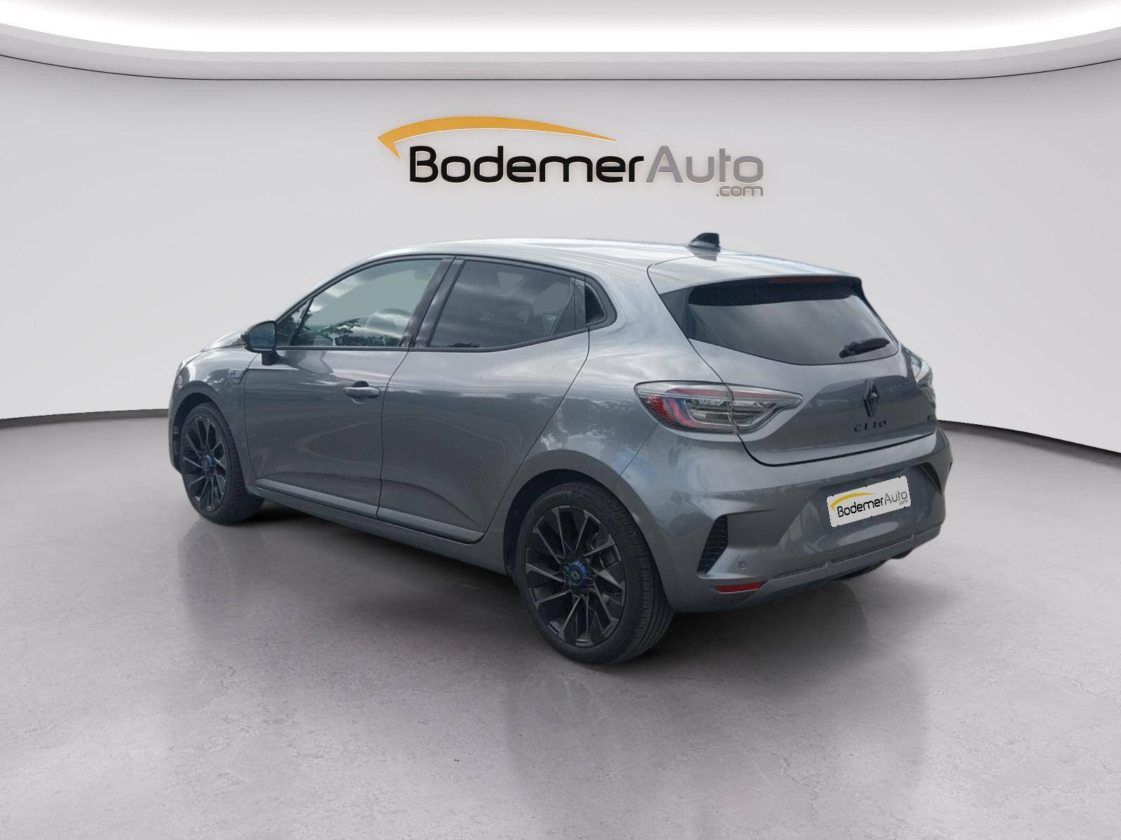 Vente en ligne Renault Clio 5 Clio E-Tech full hybrid 145 ch GSR2 au prix de 20 990 €