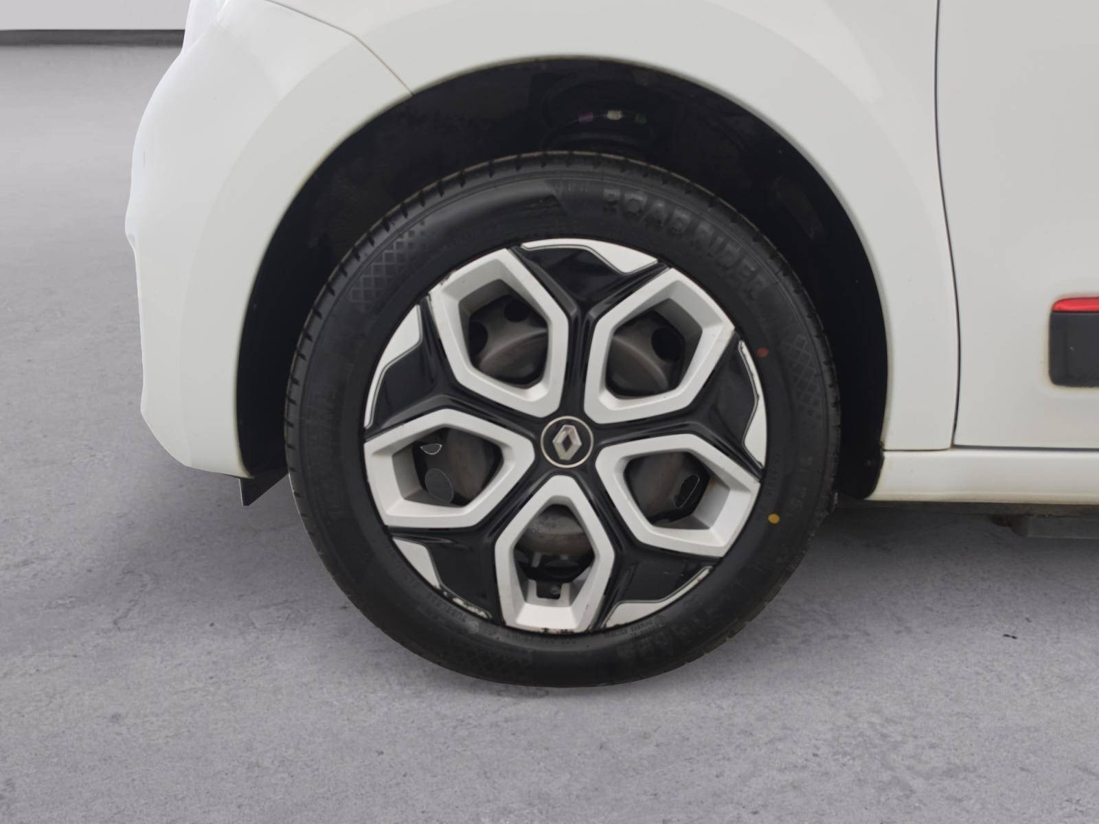 Vente en ligne Renault Twingo Electrique Twingo III E-Tech au prix de 10 880 €