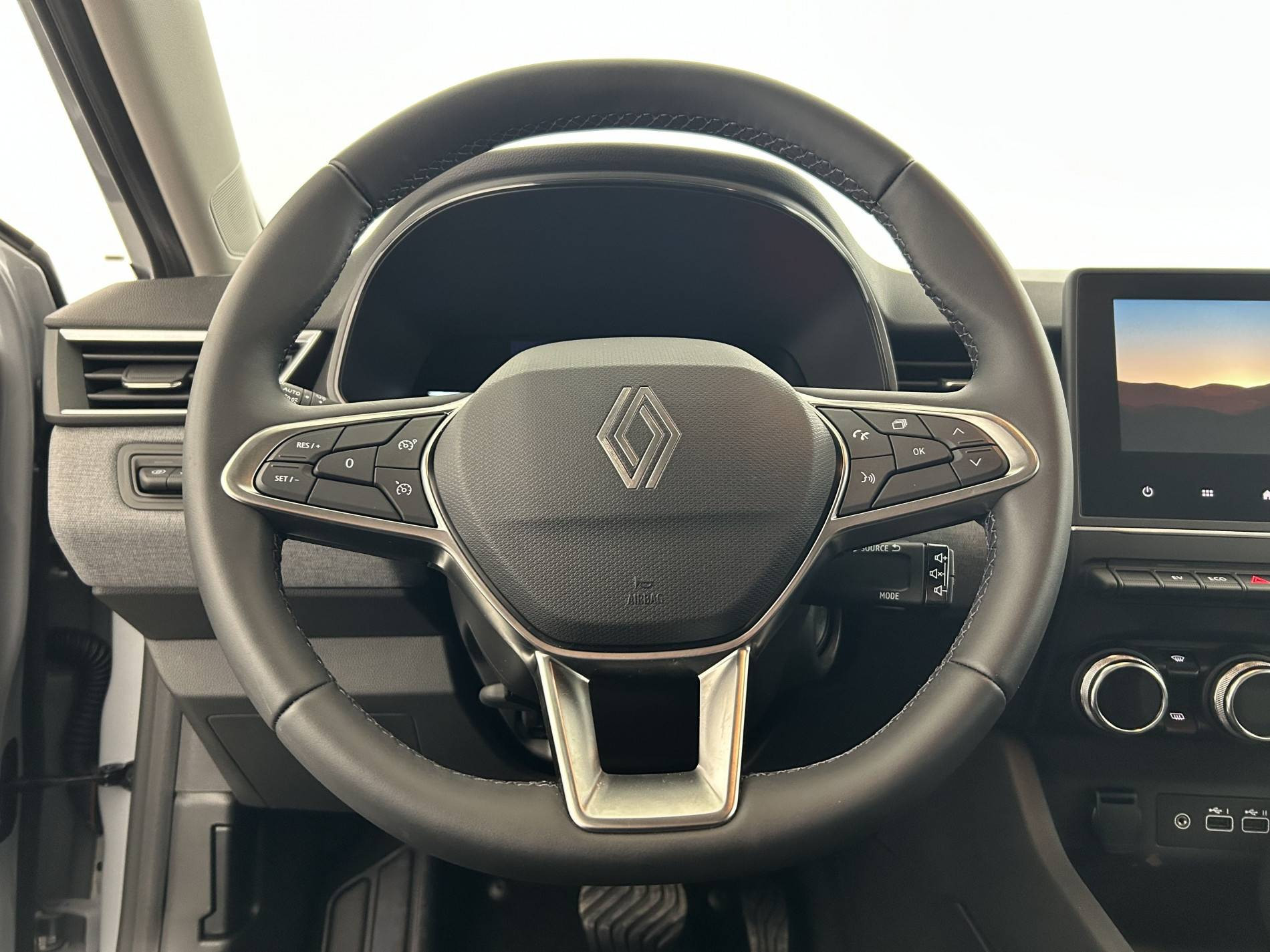 Vente en ligne Renault Clio 5 Clio E-Tech full hybrid 145 ch GSR2 au prix de 18 990 €