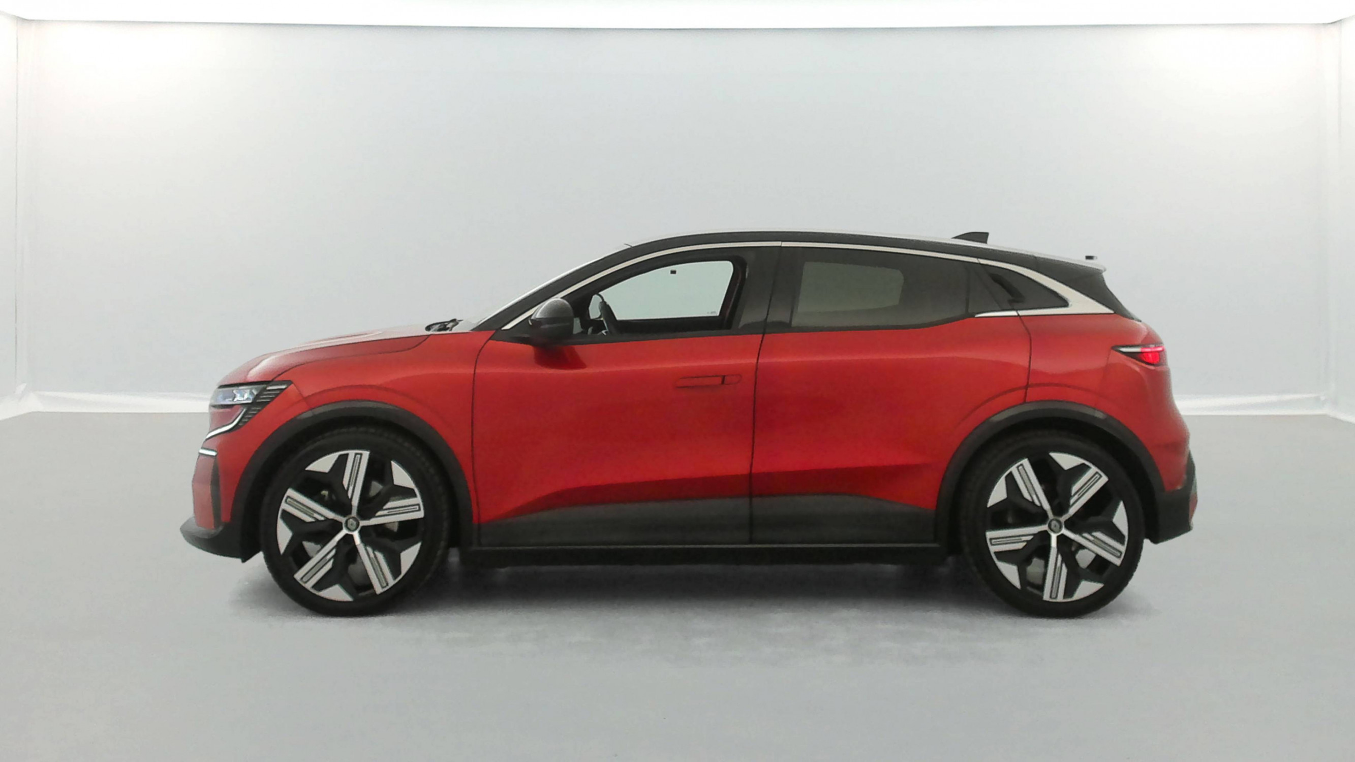 Vente en ligne Renault Megane E-Tech  EV60 220 ch super charge au prix de 24 590 €