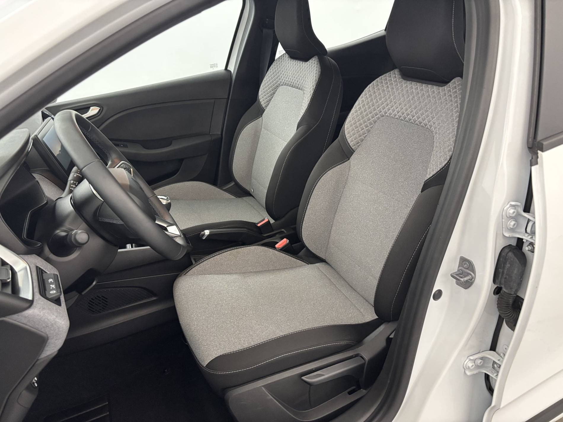 Vente en ligne Renault Clio 5 Clio Eco-G 100 ch GSR2 au prix de 14 200 €