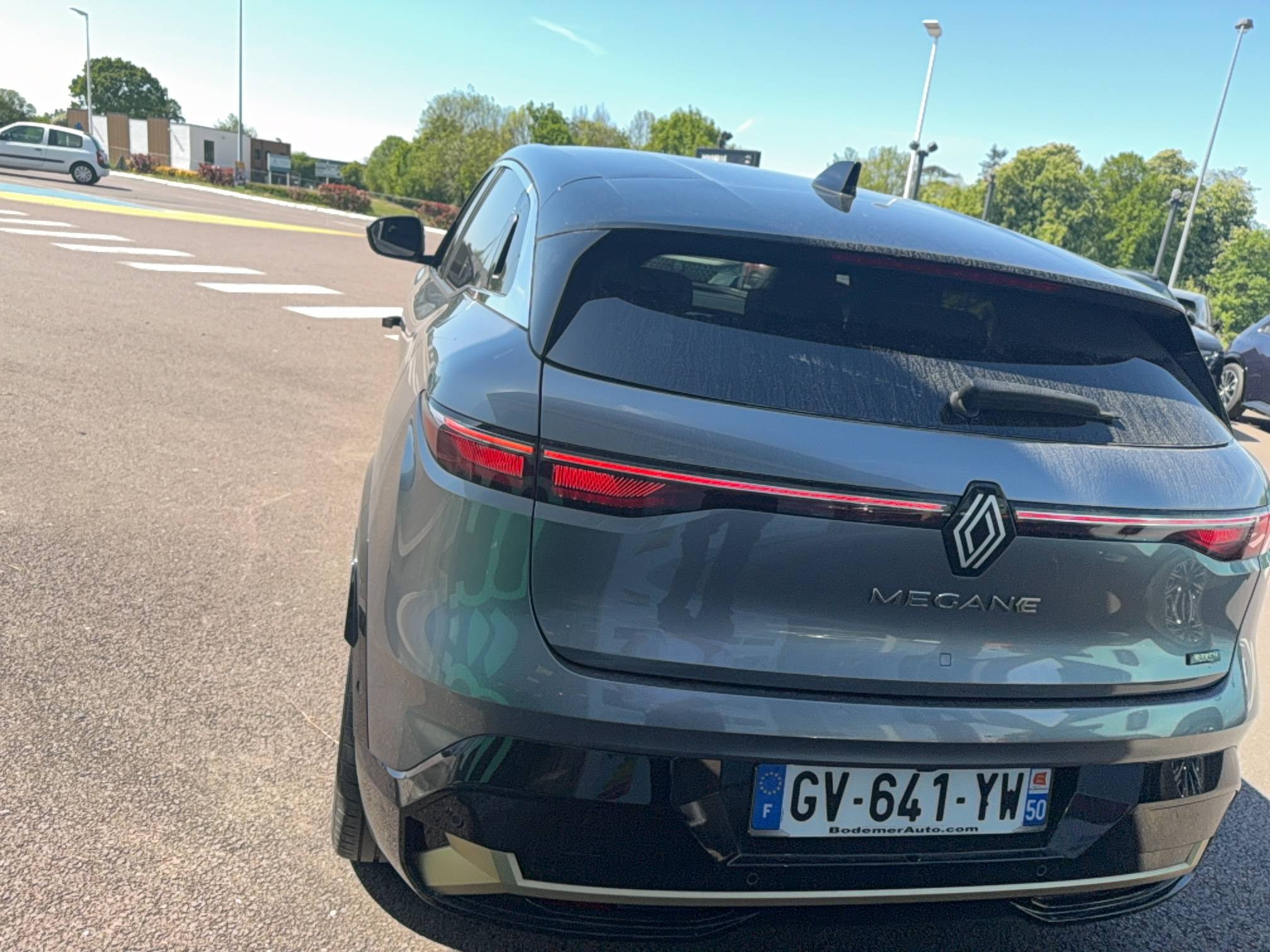 Vente en ligne Renault Megane E-Tech  EV60 220 ch super charge au prix de 28 990 €