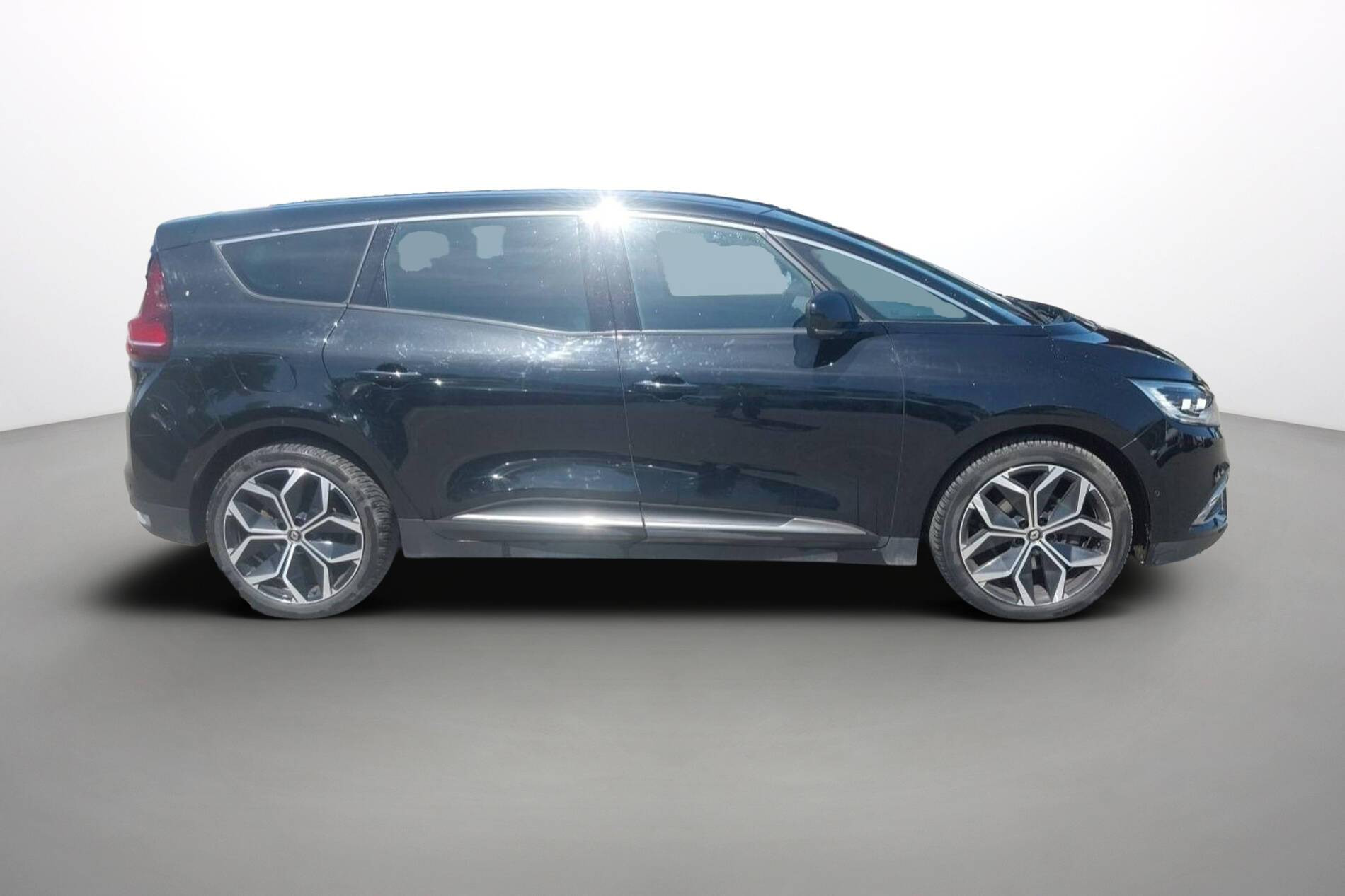 Vente en ligne Renault Grand Scenic 4 Grand Scenic Blue dCi 150 EDC - 21 au prix de 19 900 €