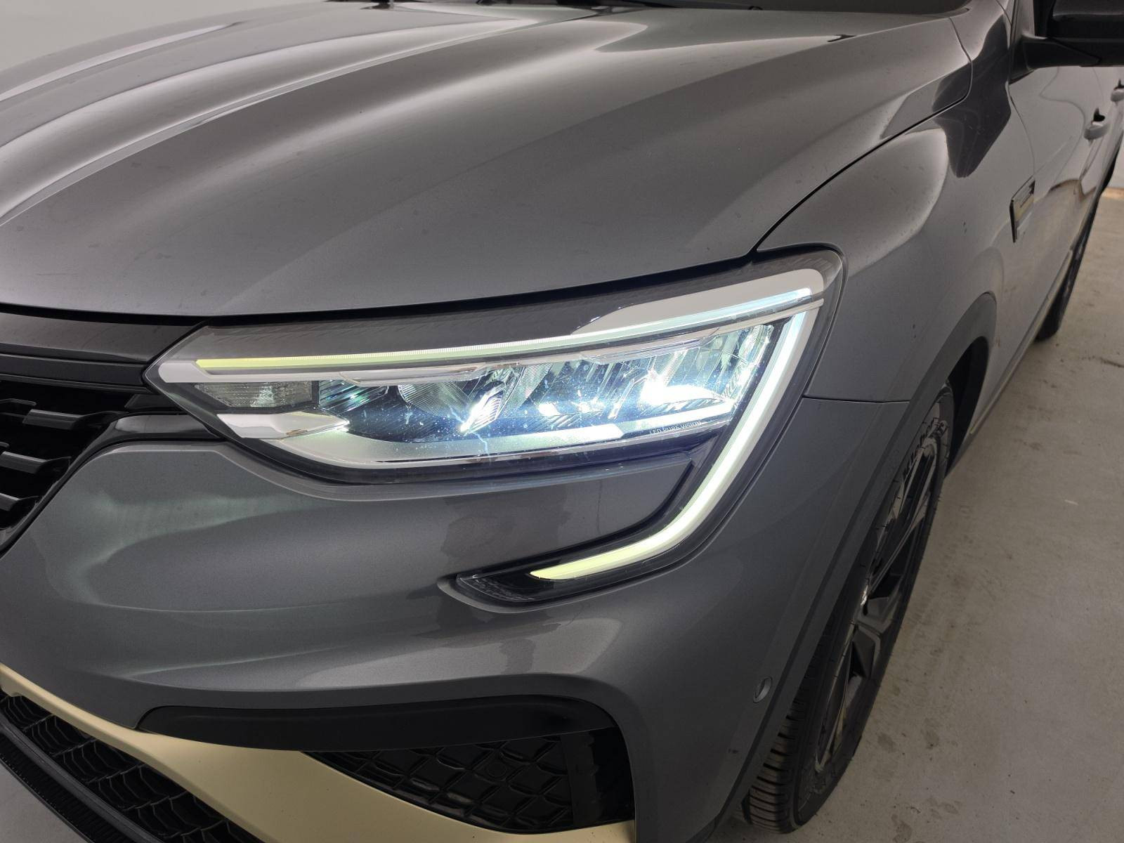 Vente en ligne Renault Arkana  E-Tech hybride 145 - 22 au prix de 22 990 €