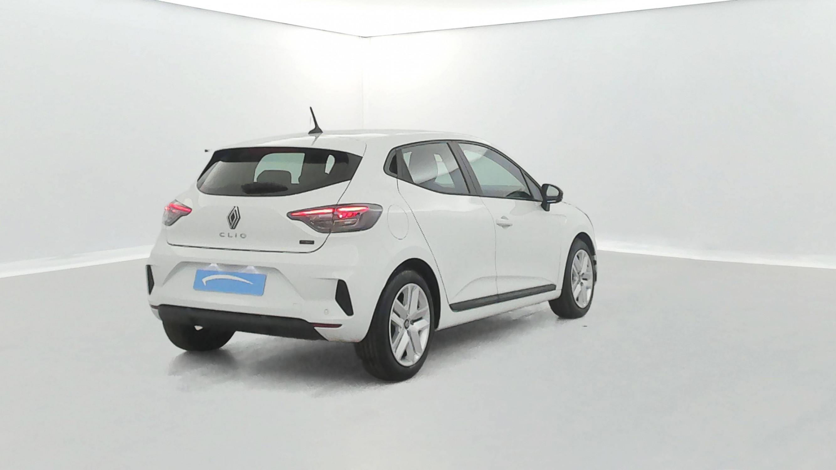 Vente en ligne Renault Clio 5 Clio E-Tech full hybrid 145 ch GSR2 au prix de 19 390 €
