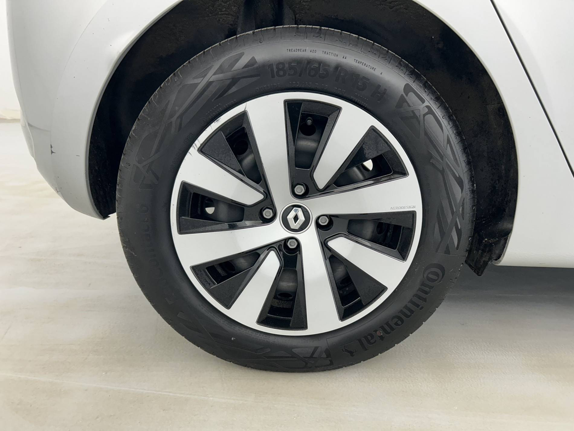 Vente en ligne Renault Clio 5 Clio TCe 90 au prix de 14 990 €