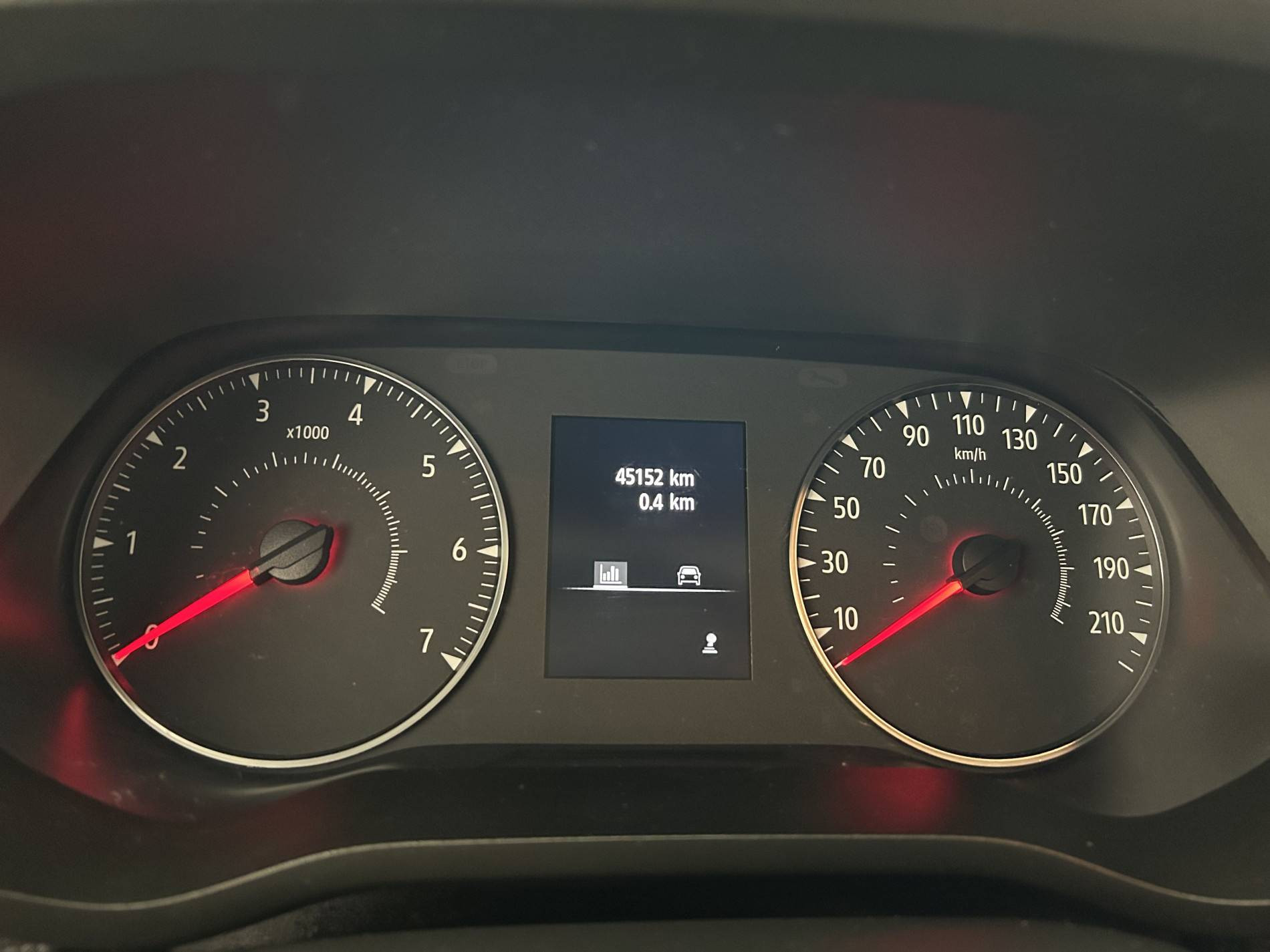 Vente en ligne Renault Trafic 3 Fourgon TRAFIC FGN L2H1 3000 KG BLUE DCI 130 au prix de 23 490 €