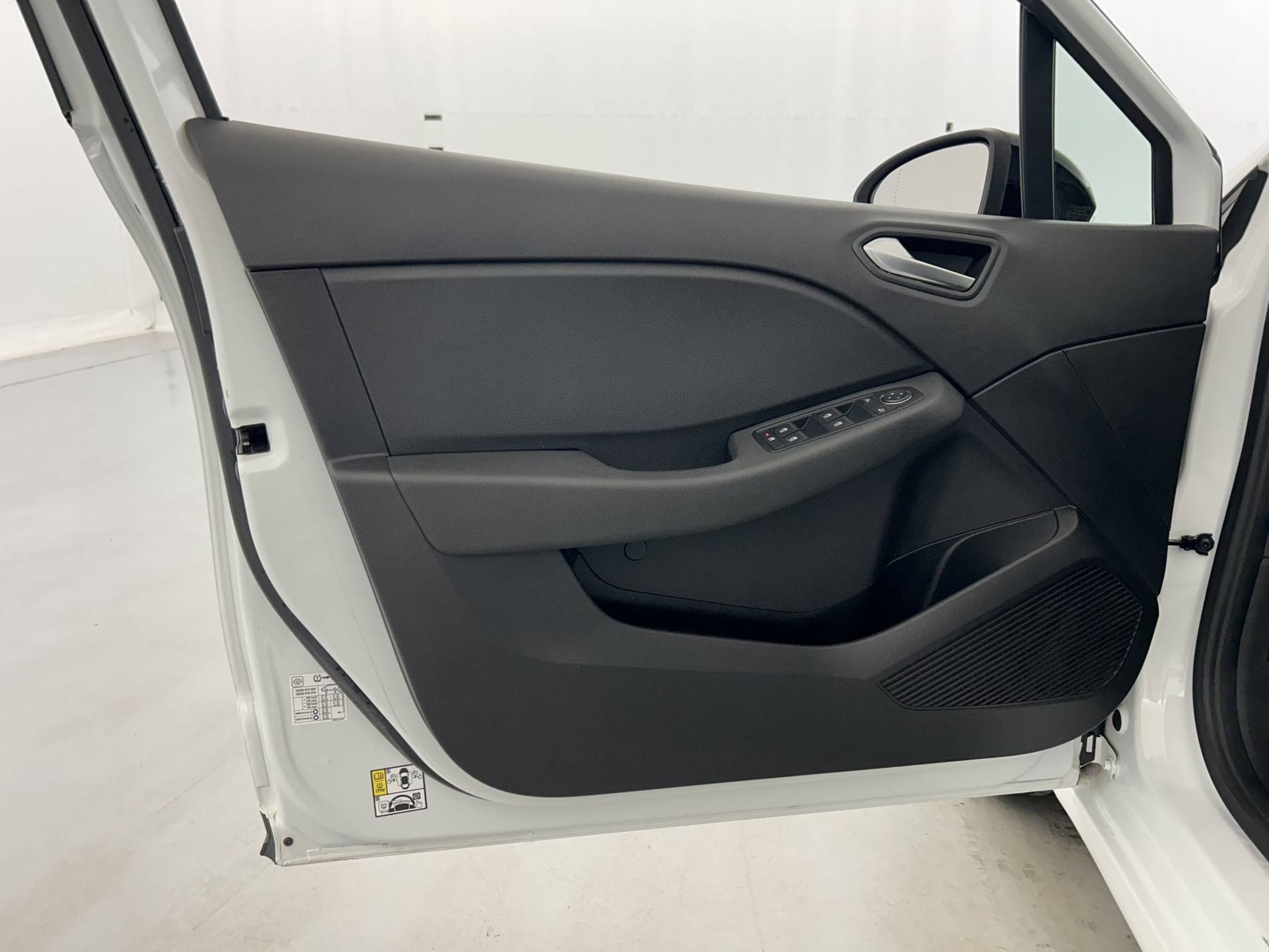 Vente en ligne Renault Clio 5 CLIO SOCIETE BLUE DCI 100 au prix de 14 990 €