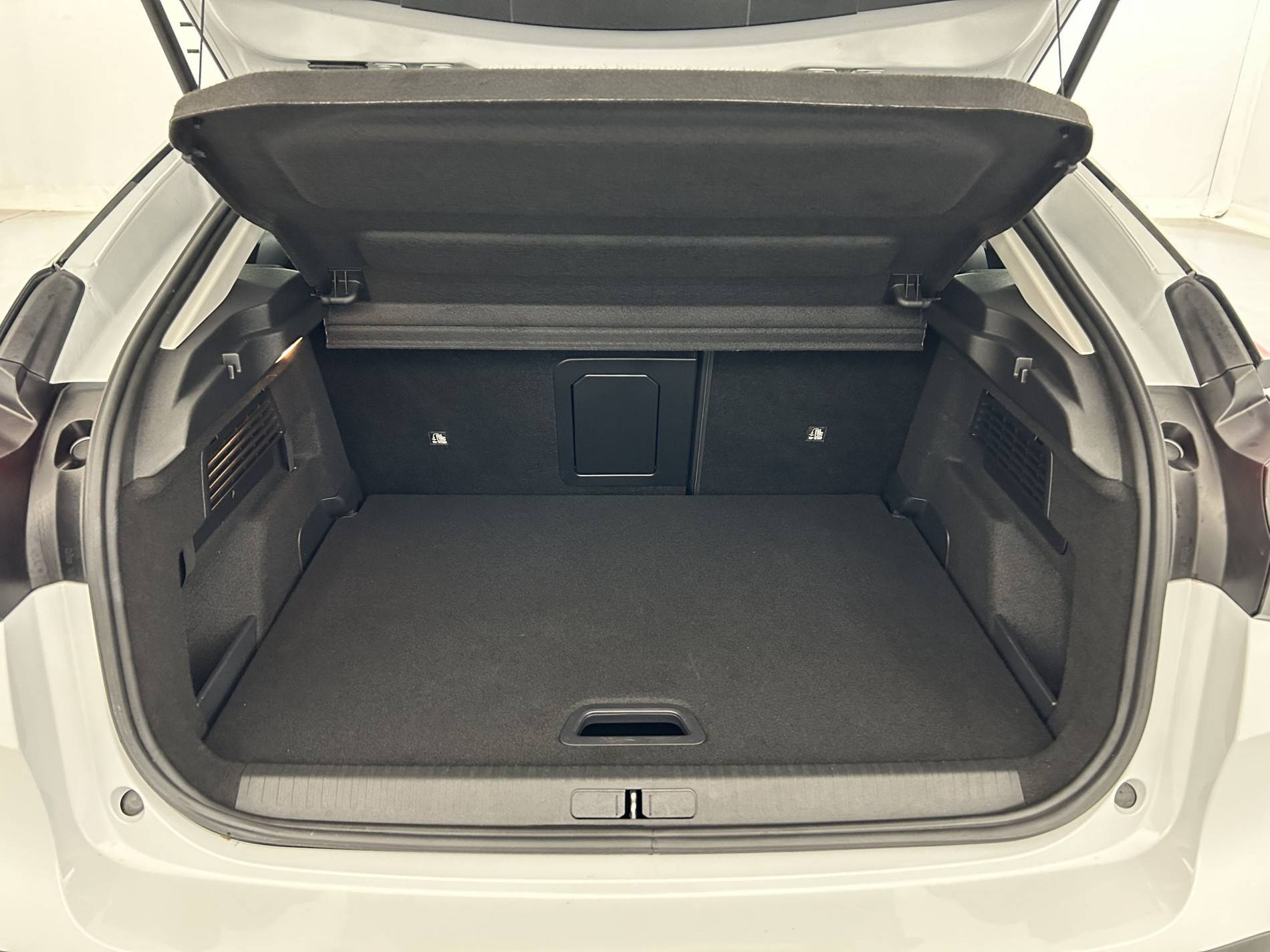 Vente en ligne Citroën C4  Hybride 136 e-DCS6 au prix de 19 990 €