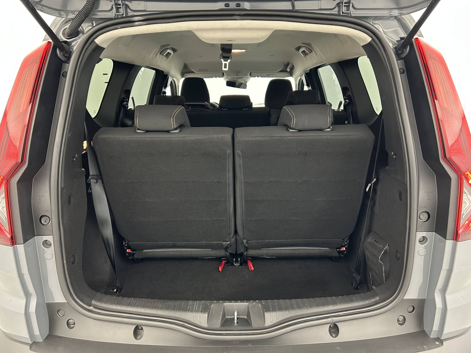 Vente en ligne Dacia Jogger  Hybrid 140 7 places GSR2 au prix de 23 890 €