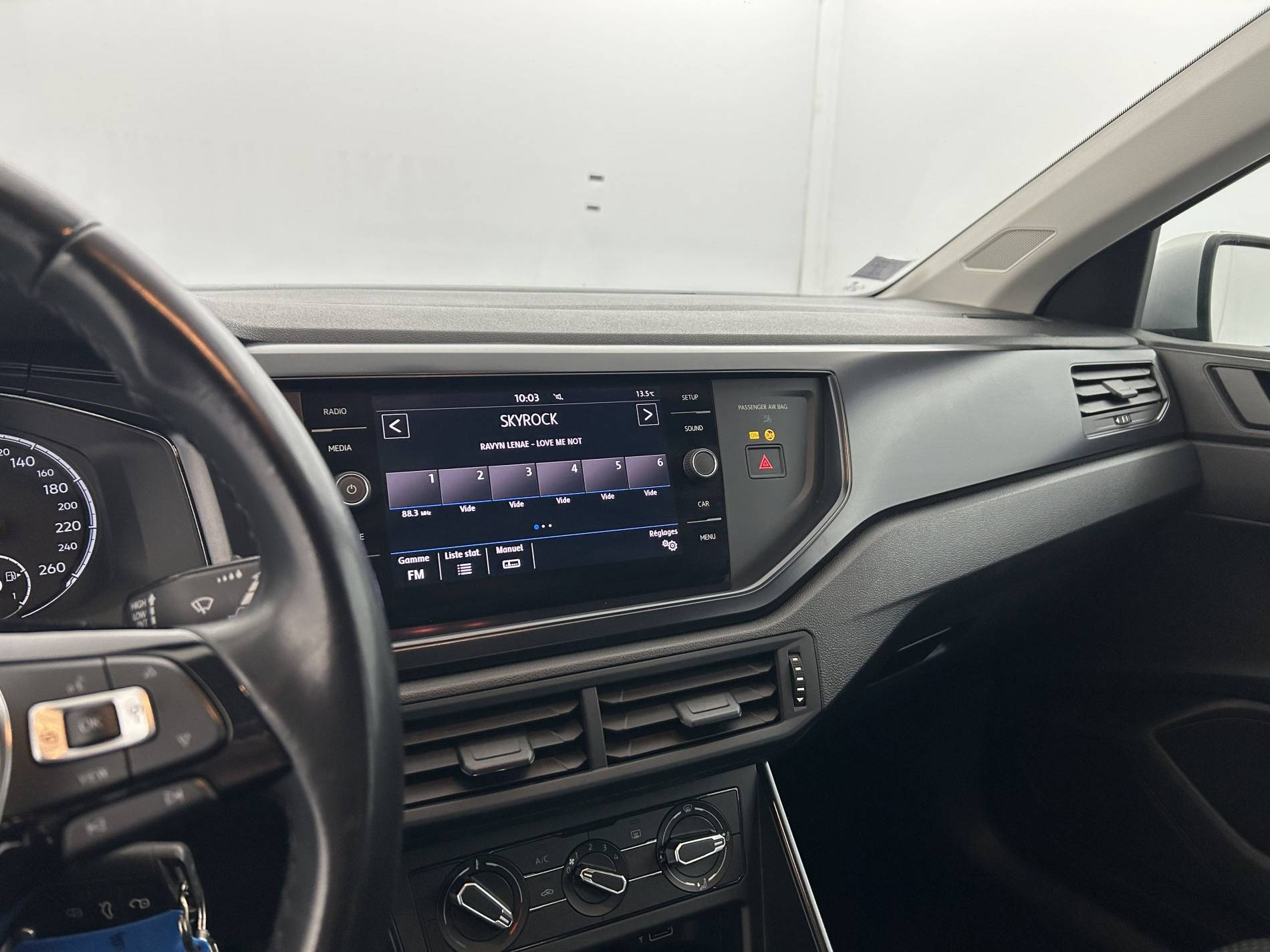 Vente en ligne Volkswagen Polo  1.0 TSI 95 S&S BVM5 au prix de 13 990 €