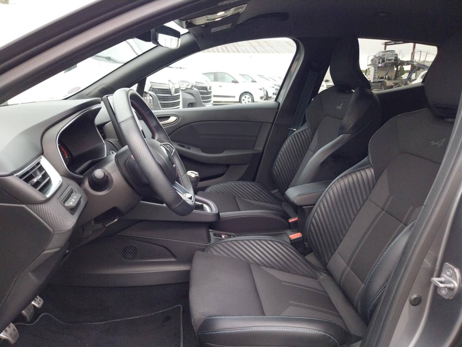 Vente en ligne Renault Clio 5 Clio TCe 90 au prix de 17 990 €