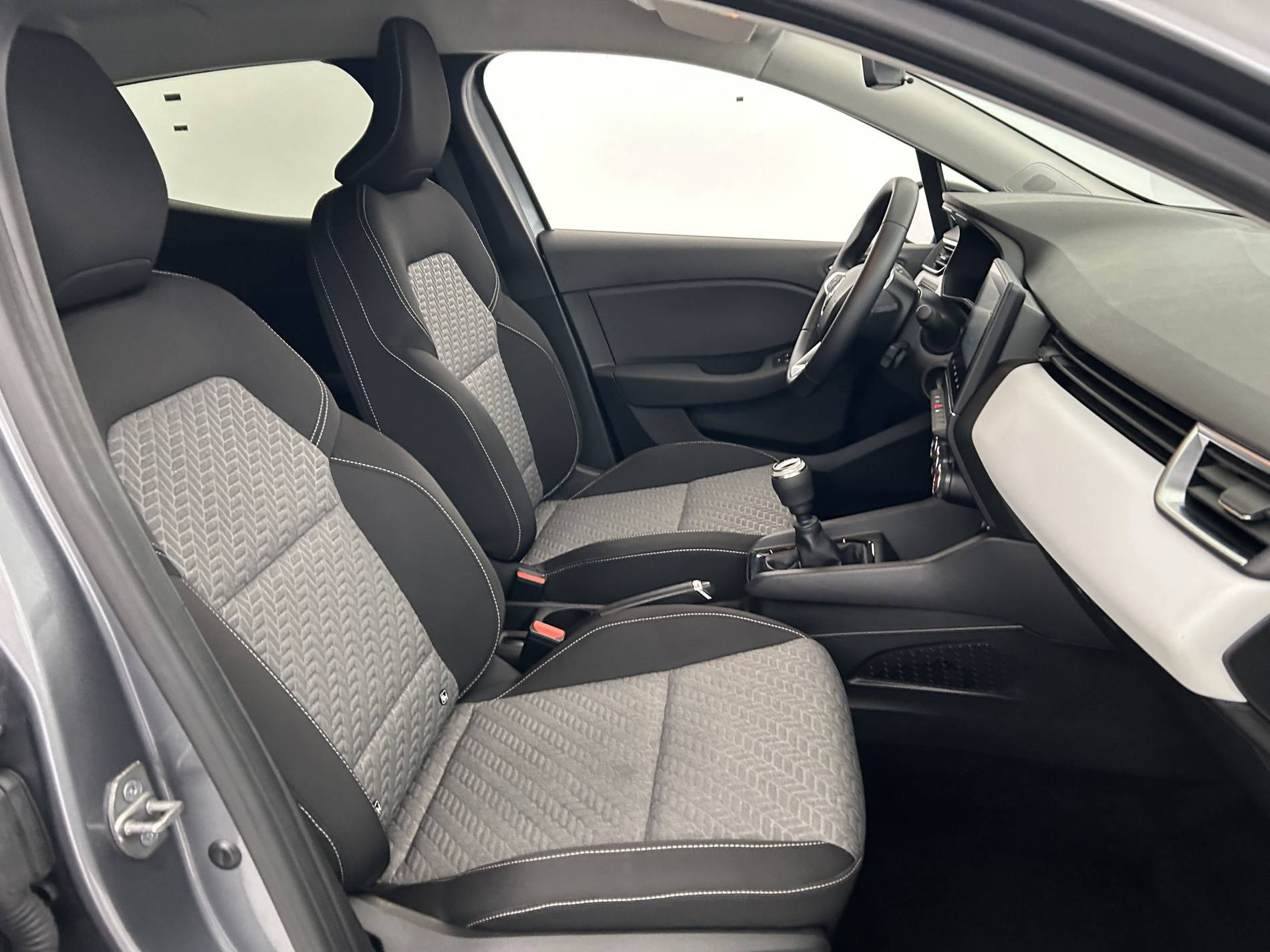 Vente en ligne Renault Clio 5 Clio TCe 90 au prix de 14 290 €