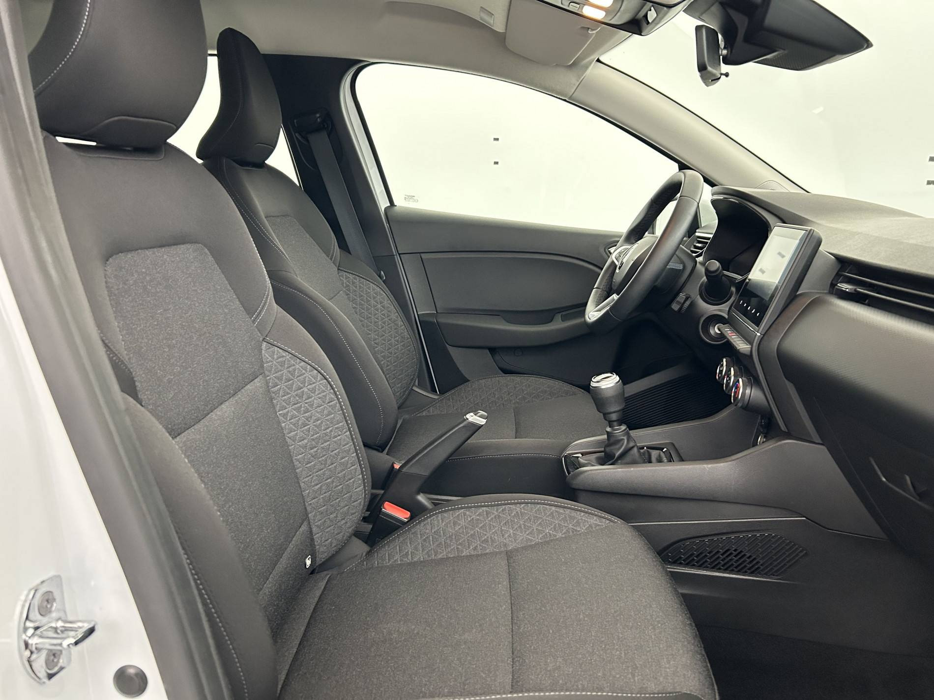 Vente en ligne Renault Clio 5 Clio TCe 90 - 21N au prix de 13 590 €