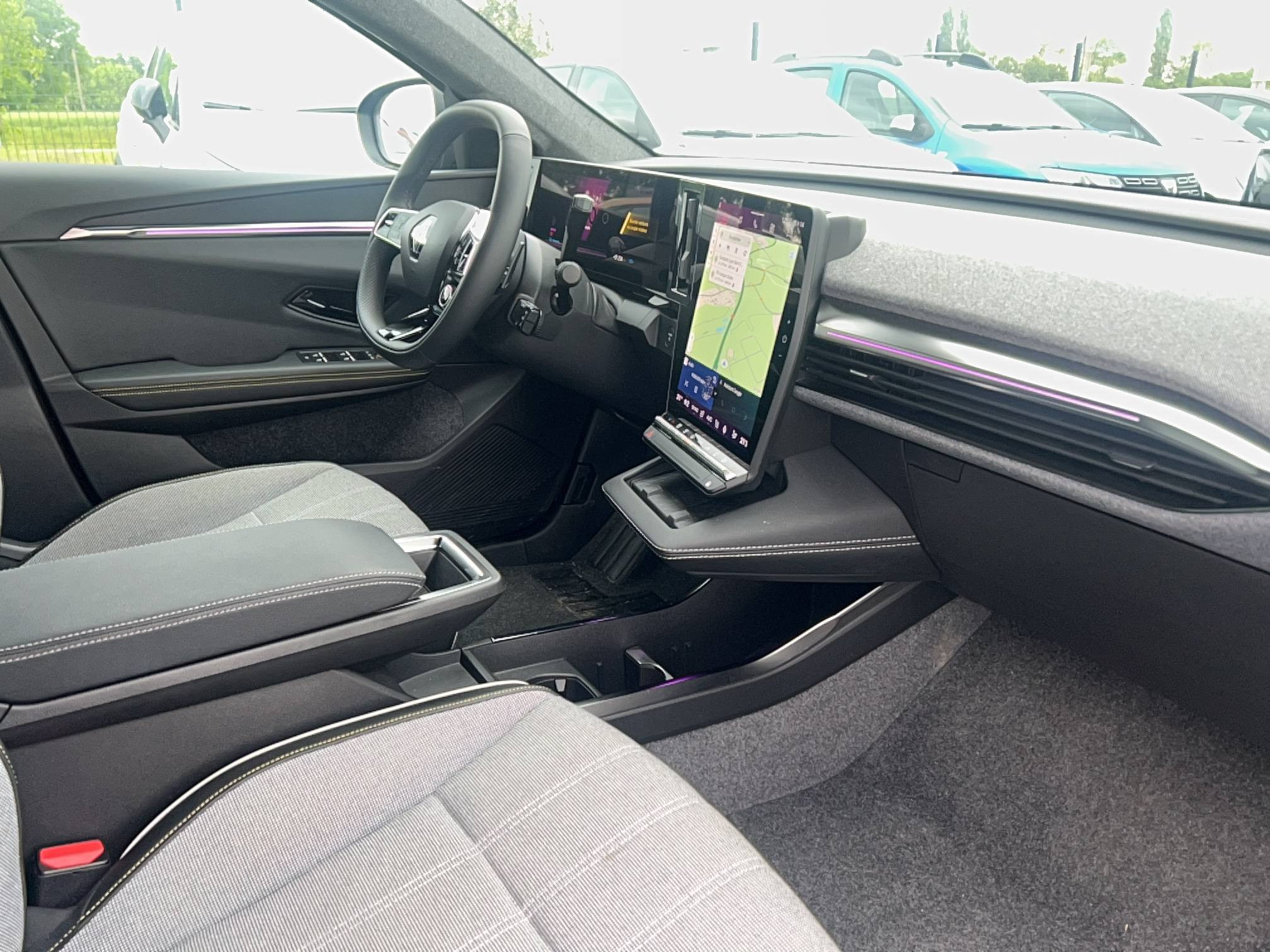 Vente en ligne Renault Scenic E-Tech Scenic E-Tech électrique 220 ch grande autonomie au prix de 37 749 €