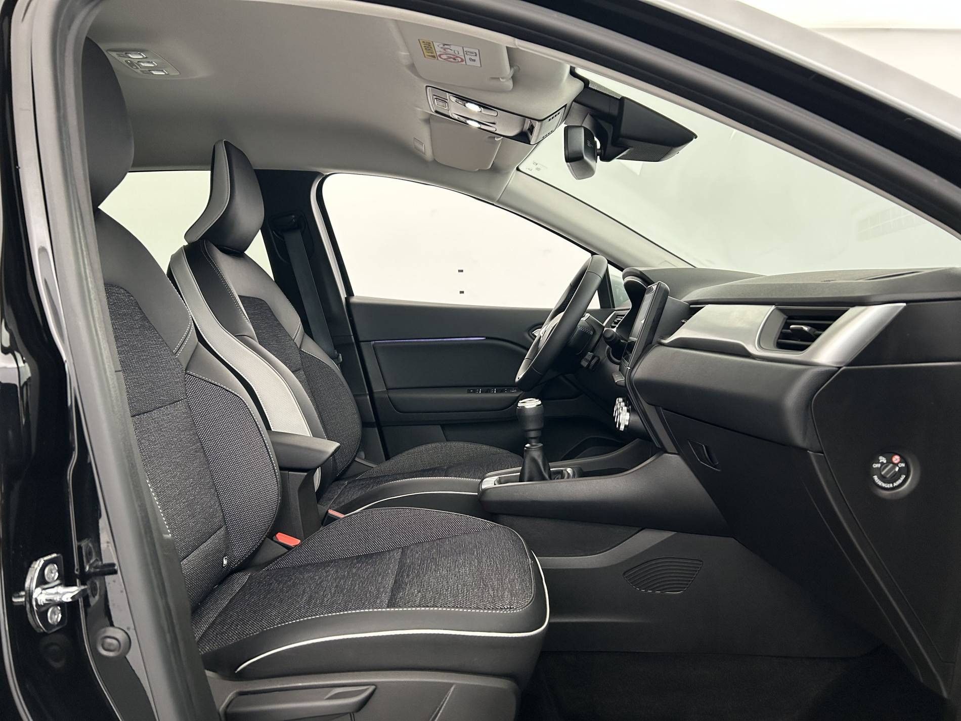 Vente en ligne Renault Captur  mild hybrid 140 au prix de 18 990 €