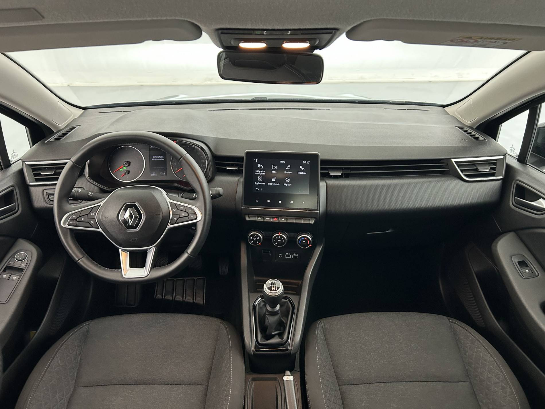 Vente en ligne Renault Clio 5 Clio TCe 90 au prix de 14 390 €