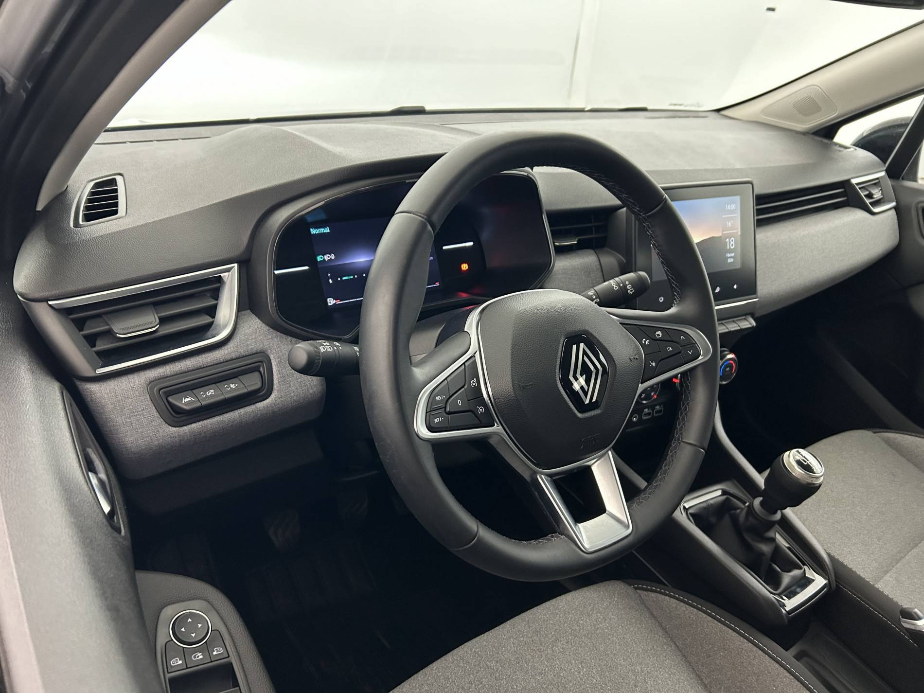 Vente en ligne Renault Clio 5 Clio TCe 90 au prix de 15 490 €