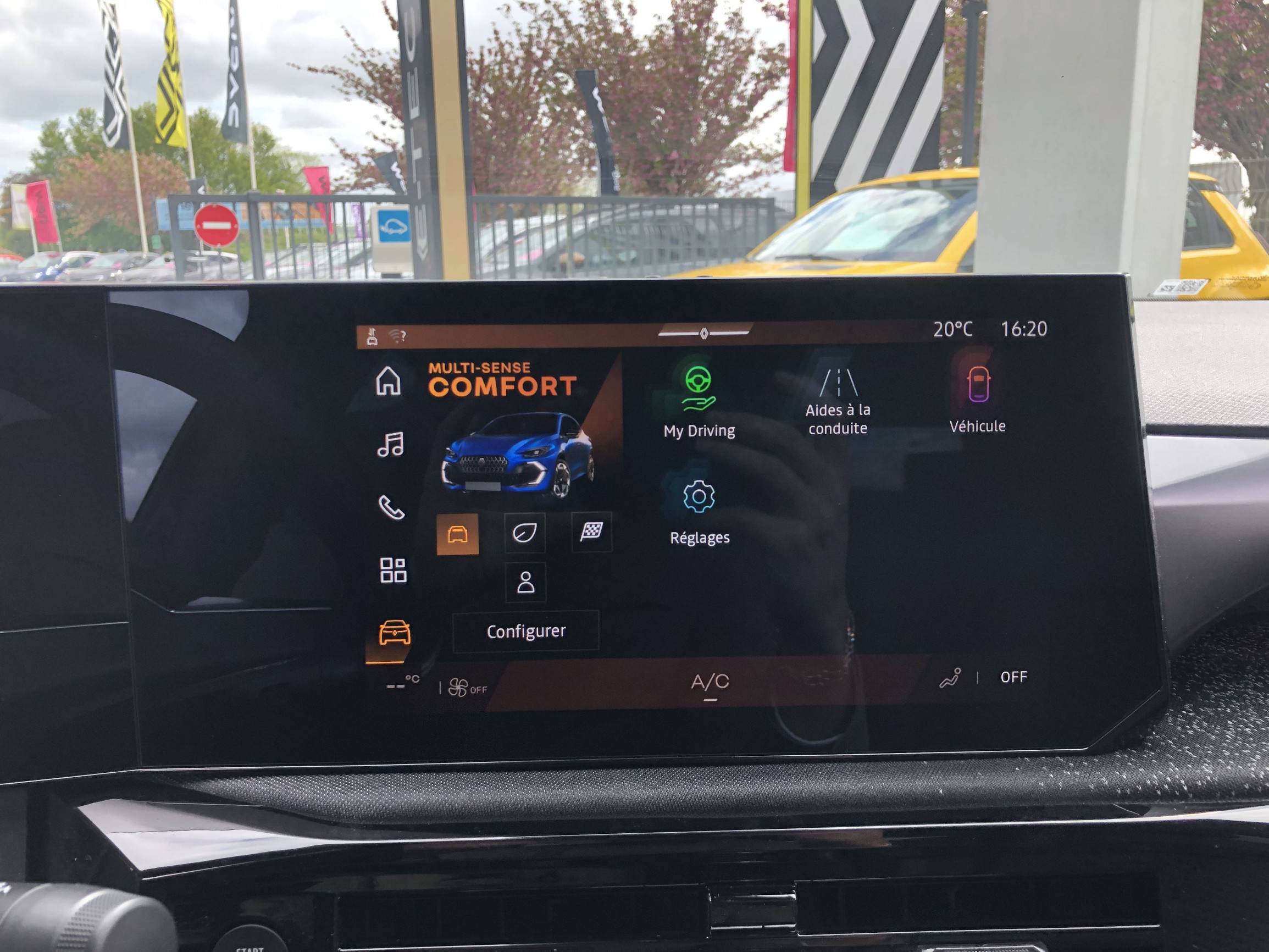 Vente en ligne Renault Clio 6 Clio TCe 115 ch au prix de 23 990 €