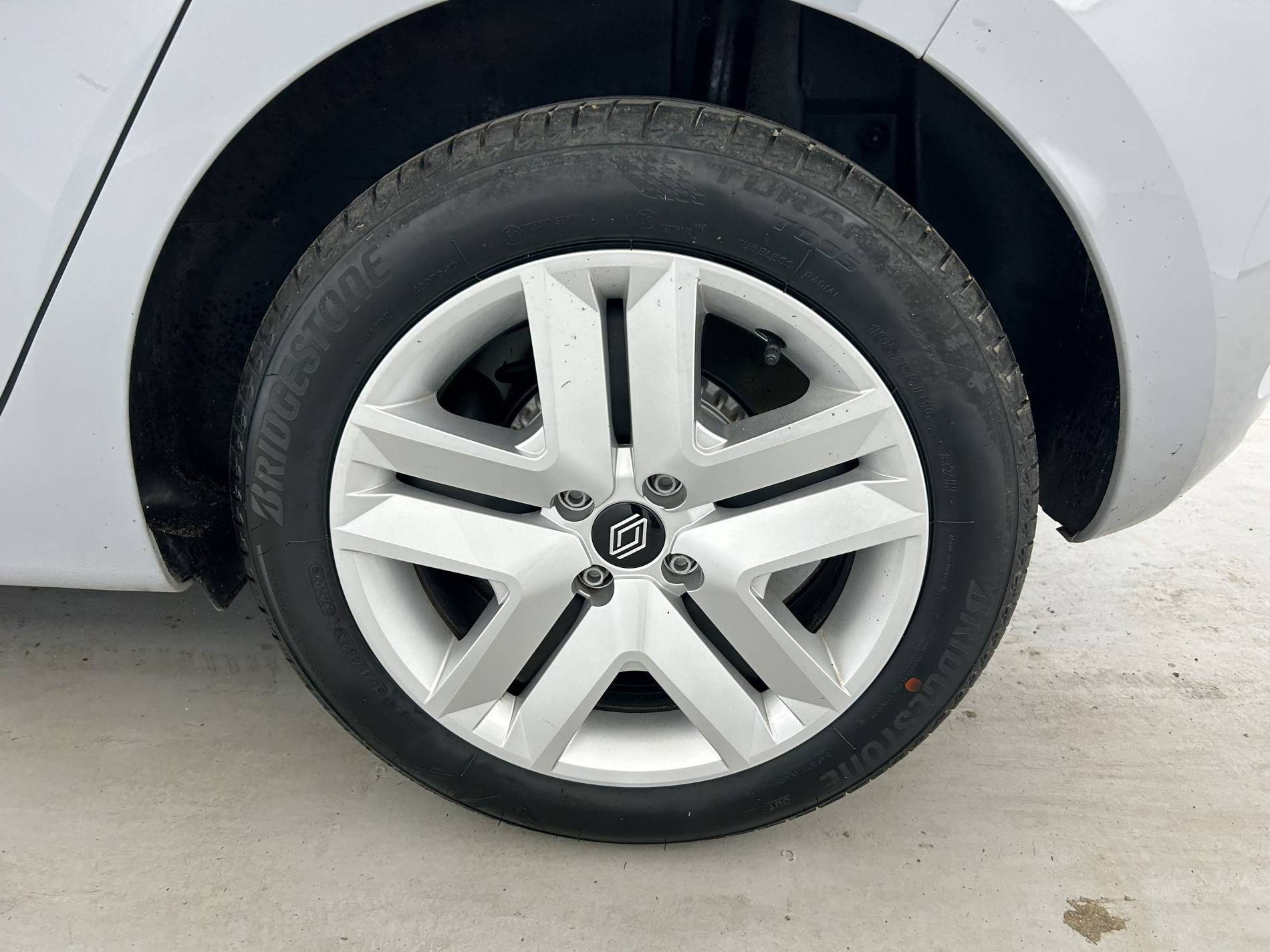 Vente en ligne Renault Clio 5 Clio TCe 90 ch GSR2 au prix de 15 990 €