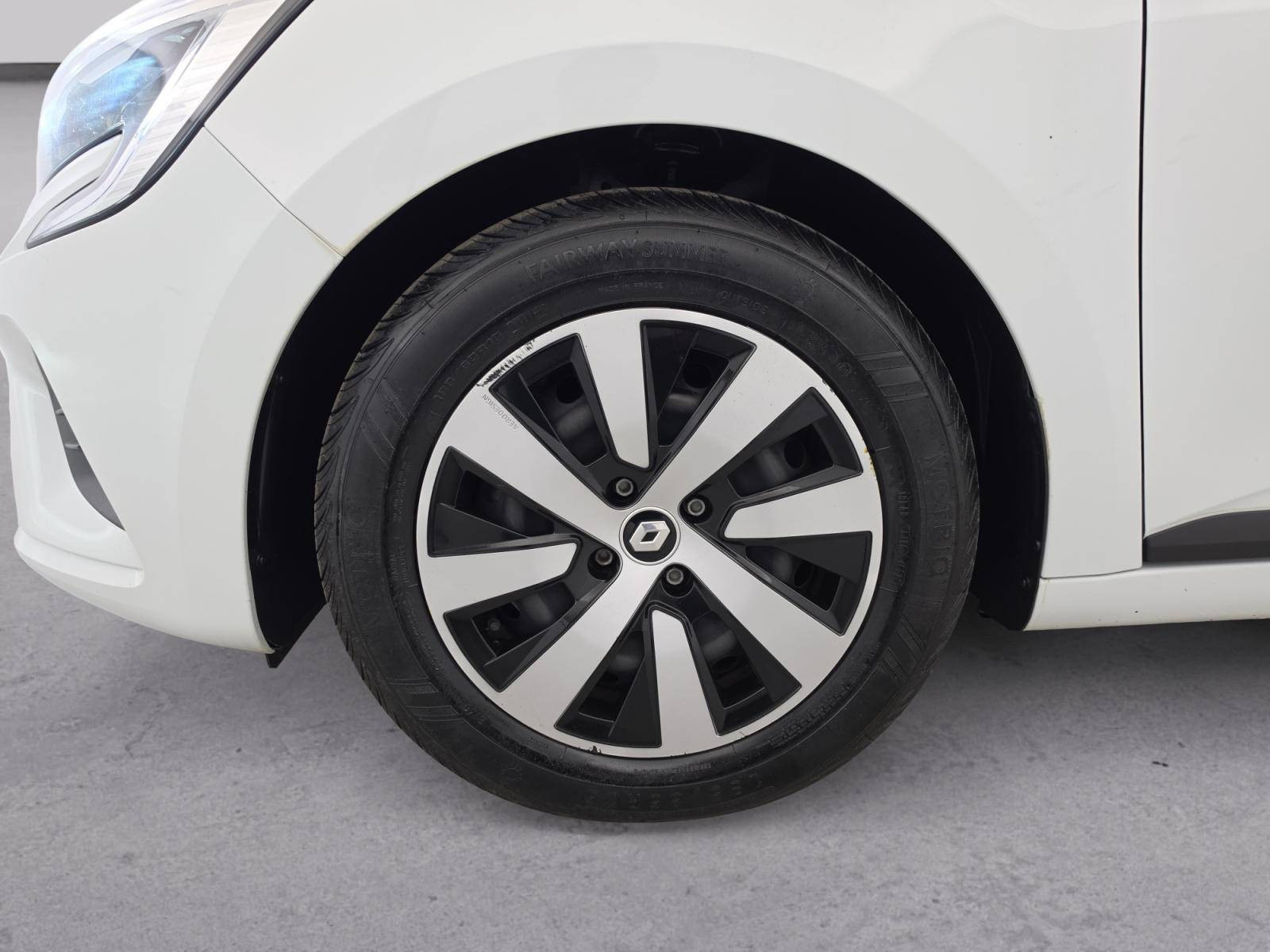 Vente en ligne Renault Clio 5 Clio TCe 90 au prix de 13 790 €