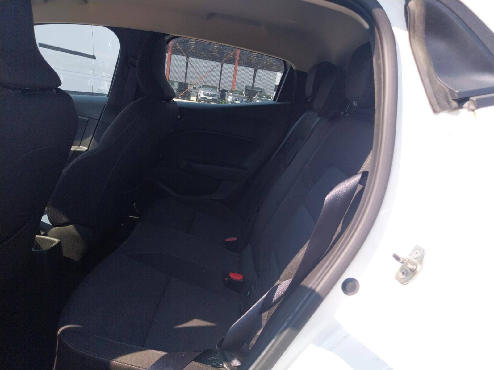Vente en ligne Renault Clio 5 Clio TCe 90 au prix de 13 990 €