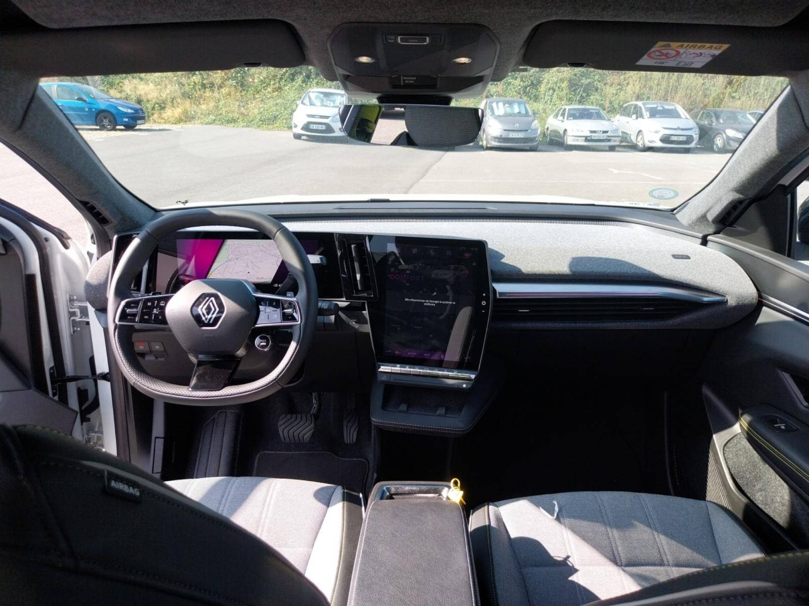 Vente en ligne Renault Scenic E-Tech Scenic E-Tech électrique 220 ch grande autonomie au prix de 32 500 €