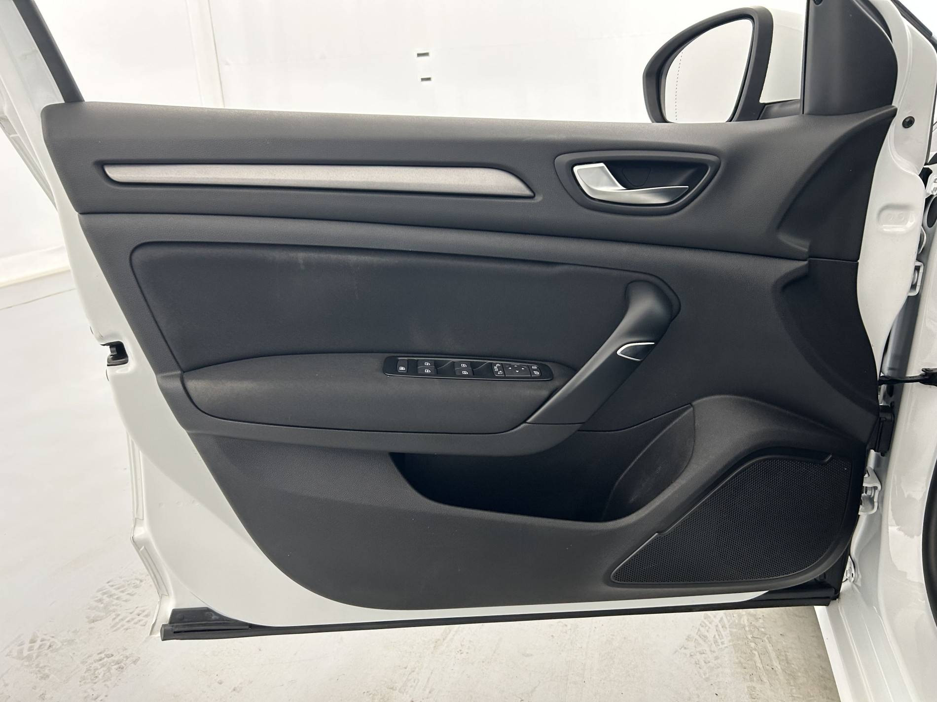 Vente en ligne Renault Megane 4  TCe 140 au prix de 15 990 €