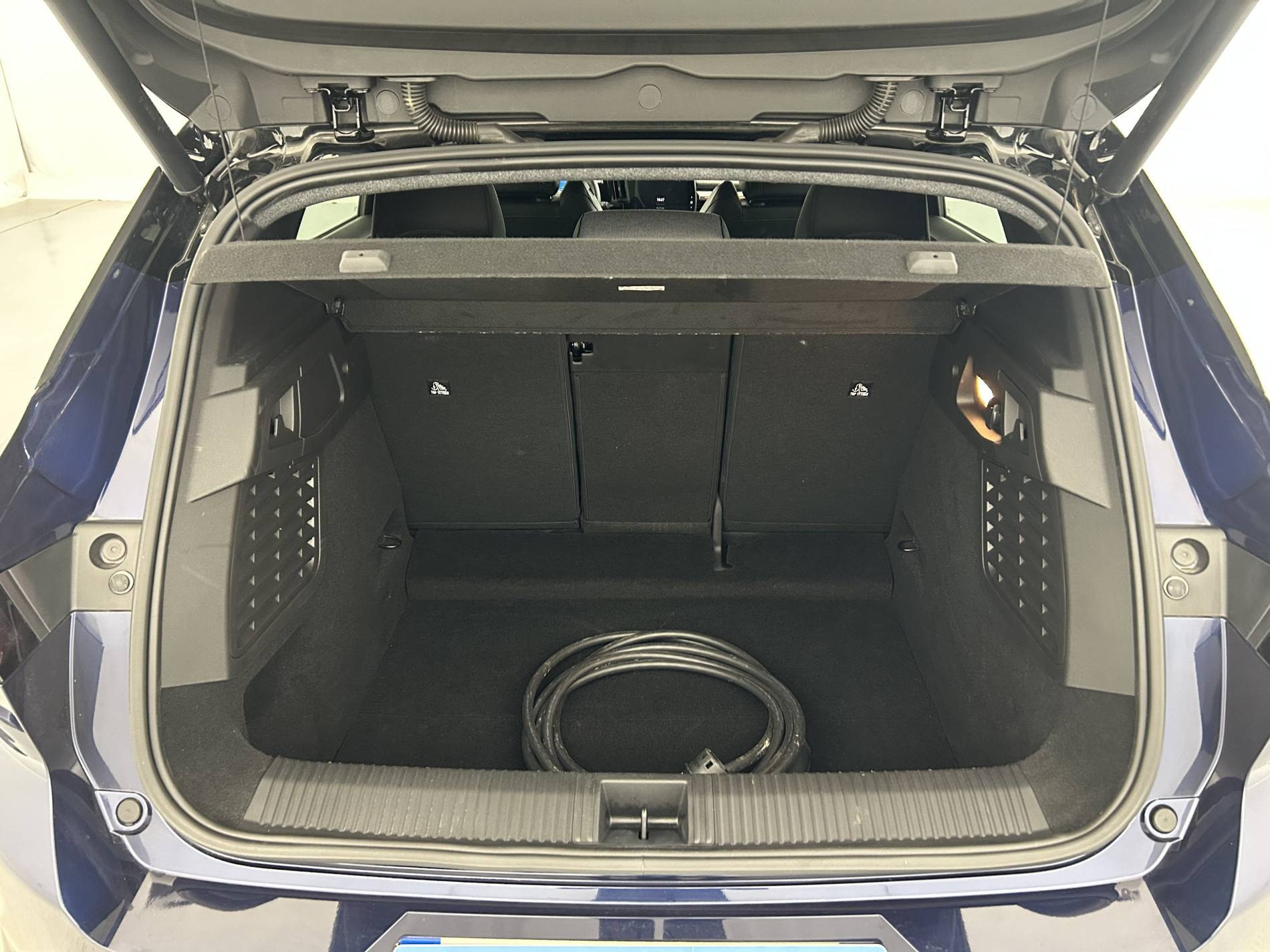 Vente en ligne Renault Scenic E-Tech Scenic E-Tech électrique 220 ch grande autonomie au prix de 37 990 €