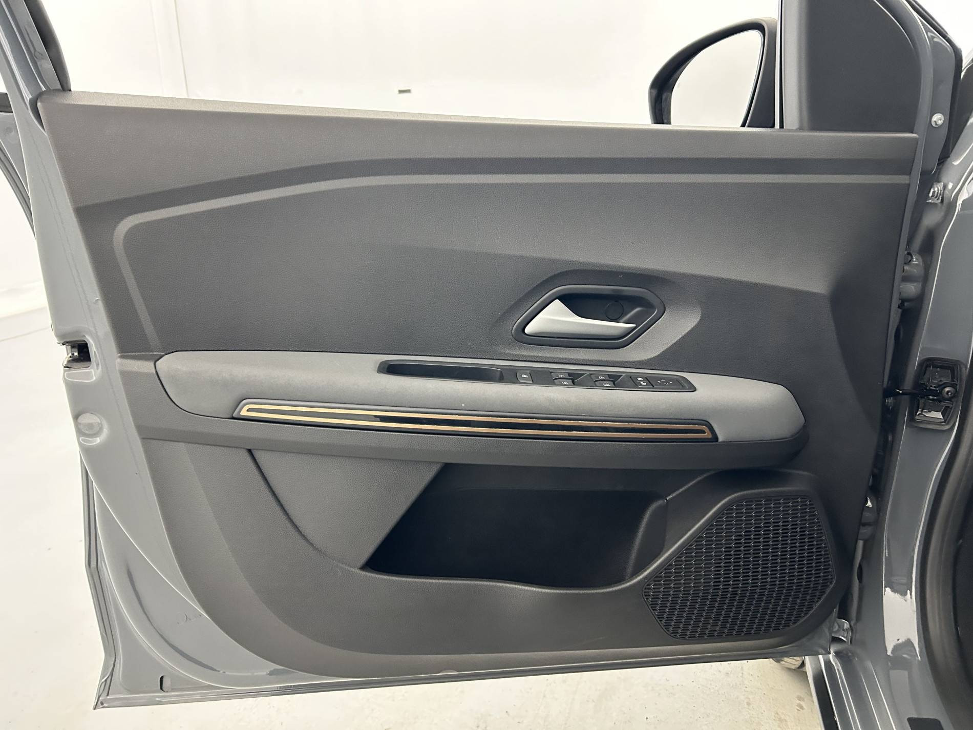 Vente en ligne Dacia Jogger  Hybrid 140 7 places GSR2 au prix de 23 890 €