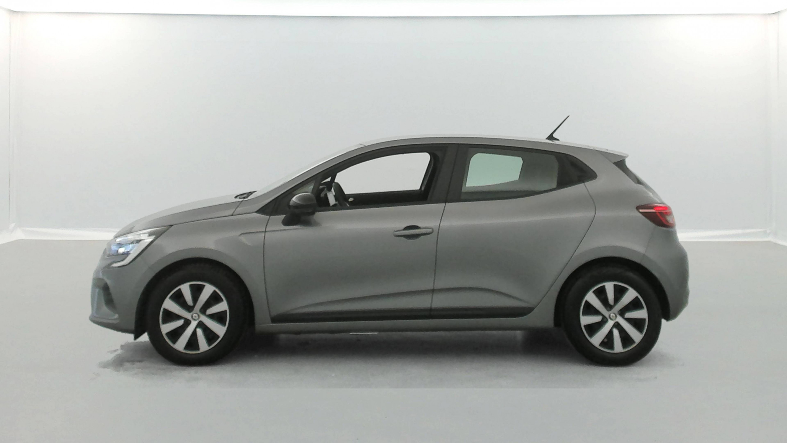 Vente en ligne Renault Clio 5 Clio E-Tech full hybrid 145 au prix de 16 490 €