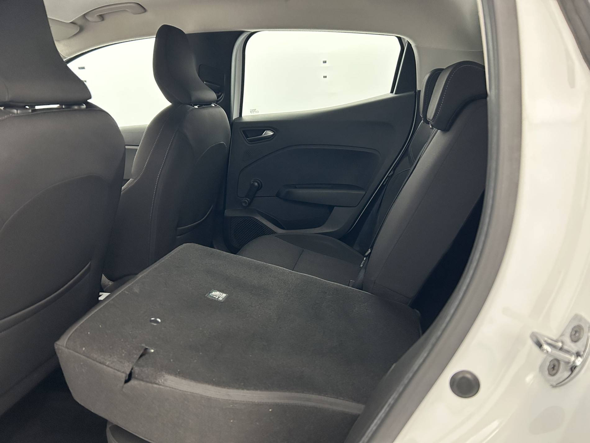 Vente en ligne Renault Clio 5 Clio Blue dCi 100 - 21N au prix de 13 800 €