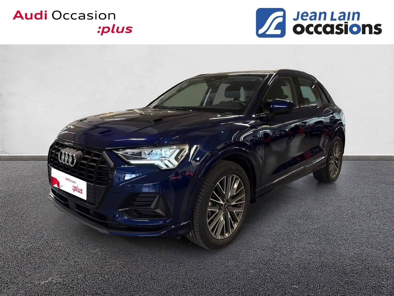 Vente en ligne AUDI Q3 Q3 35 TFSI 150 ch S tronic 7 Design Luxe de 2022 au prix de 34 990 €