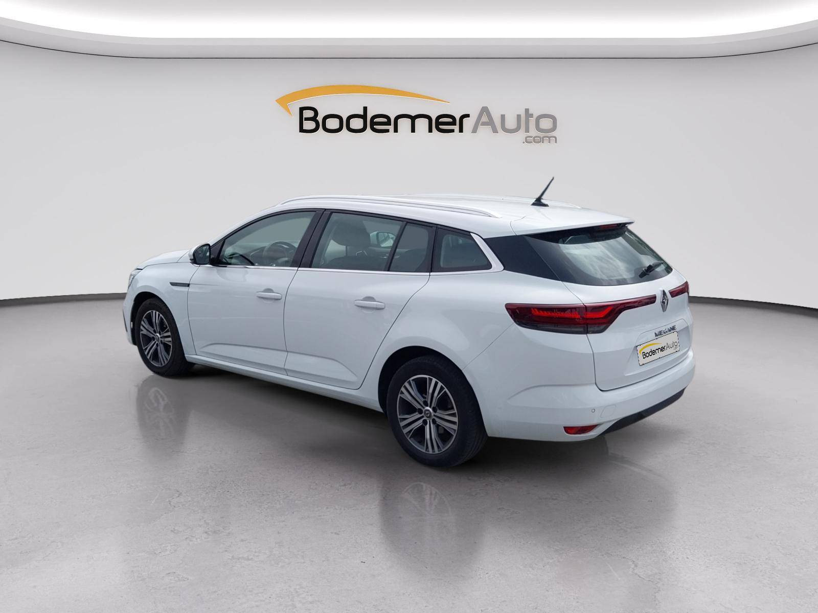 Vente en ligne Renault Megane 4 Estate  Blue dCi 115 au prix de 13 990 €