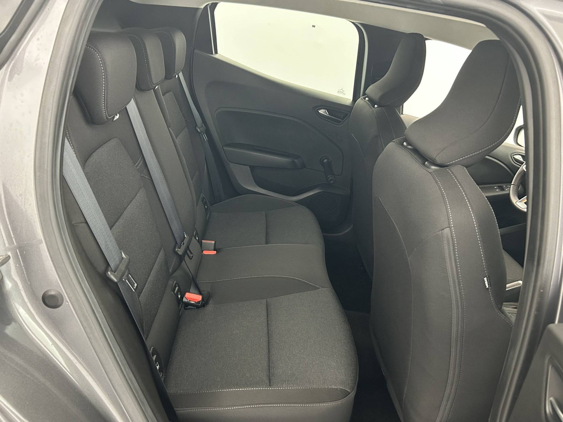 Vente en ligne Renault Clio 5 Clio TCe 90 au prix de 14 590 €