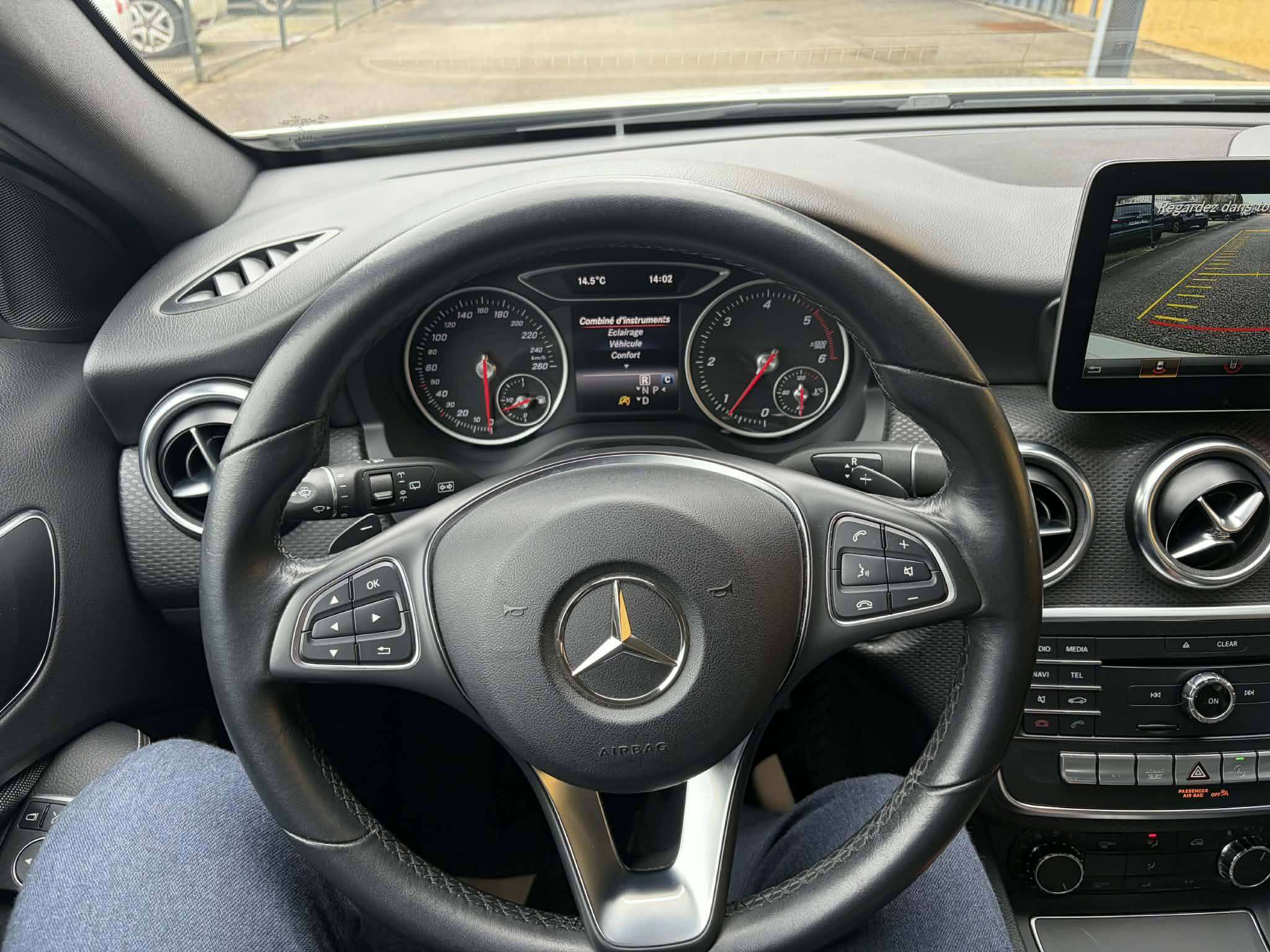 Vente en ligne Mercedes Classe A  200 d 7G-DCT au prix de 16 990 €