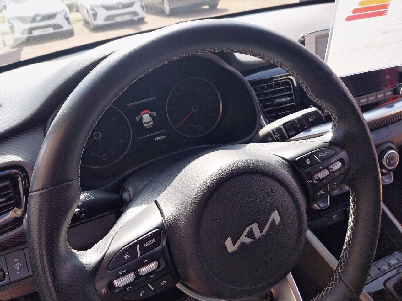 Vente en ligne Kia Stonic  1.0 T-GDi 120 ch MHEV DCT7 au prix de 19 380 €